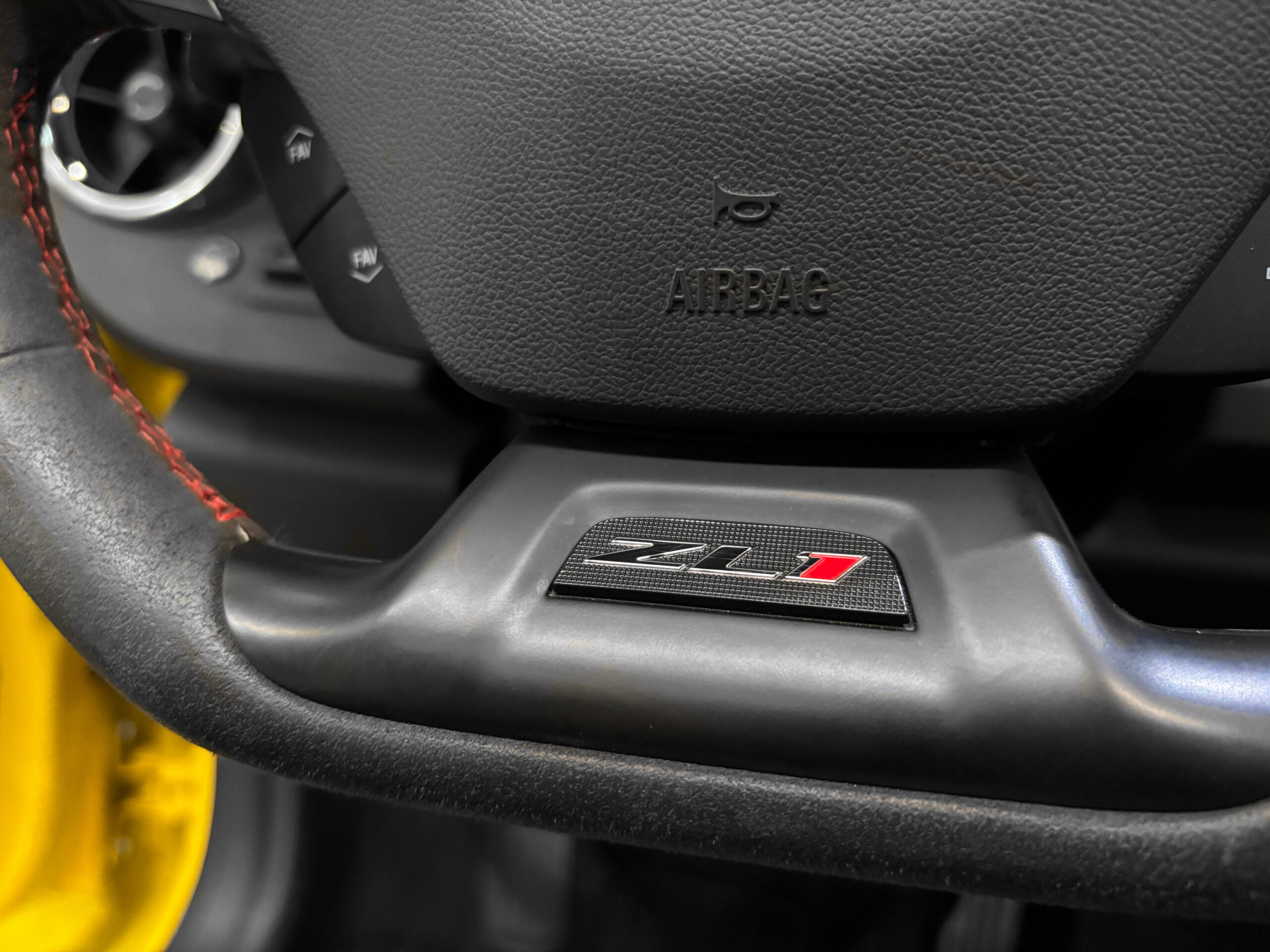 Chevrolet camaro ZL1 Cabriolet V8 6.2 659 – BVA – Bose – Image 39