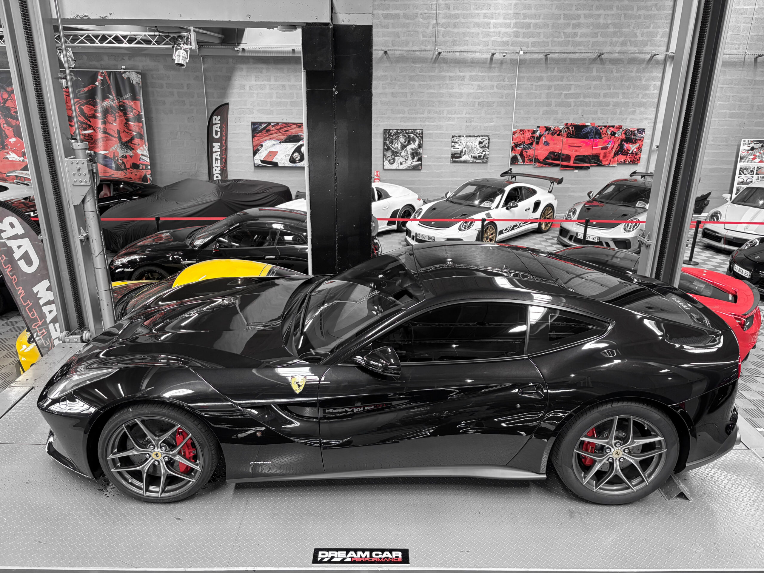 FERRARI F12 Berlinetta 6.3 740 – CARBONE – LIFT - PPF – Image 16