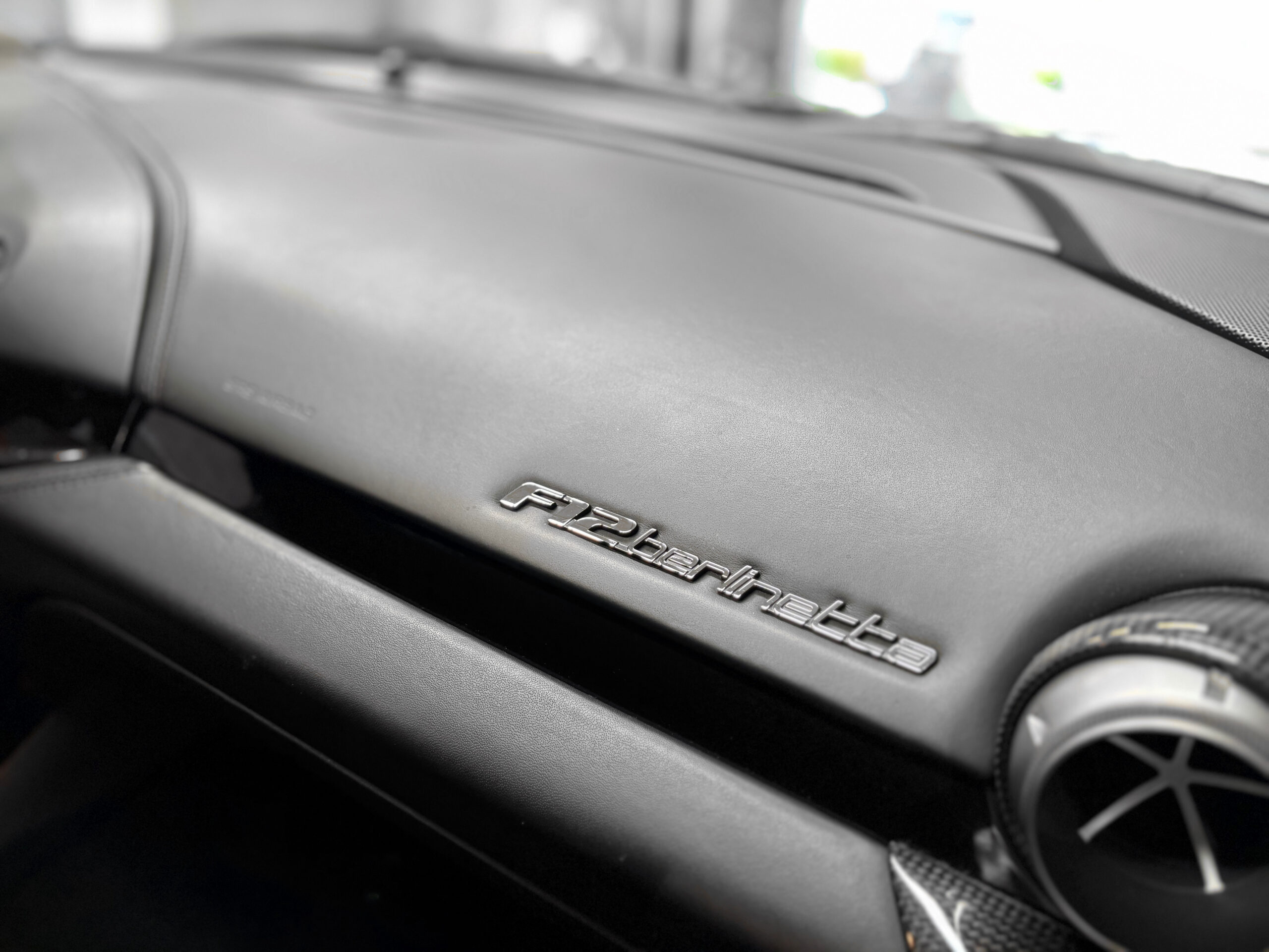 FERRARI F12 Berlinetta 6.3 740 – CARBONE – LIFT - PPF – Image 41
