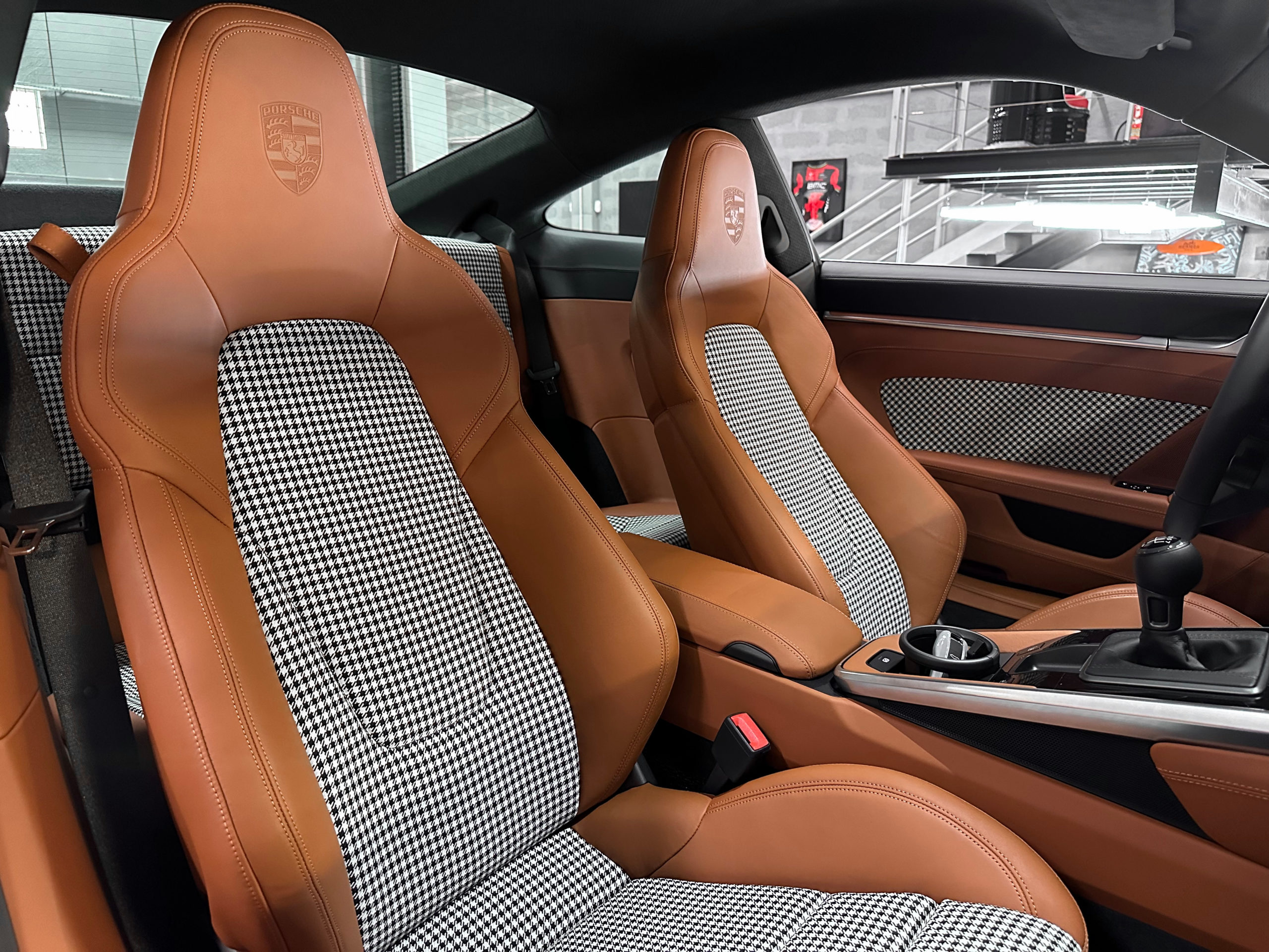 Porsche 992 Sport Classic 3.8 550 – 1 of 1250 – Image 34