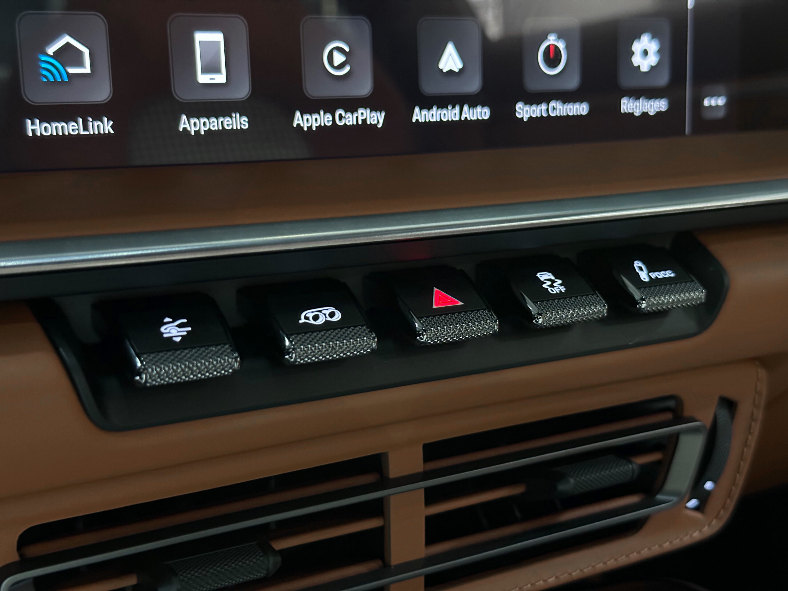 Porsche 992 Sport Classic 3.8 550 – 1 of 1250 – Image 28