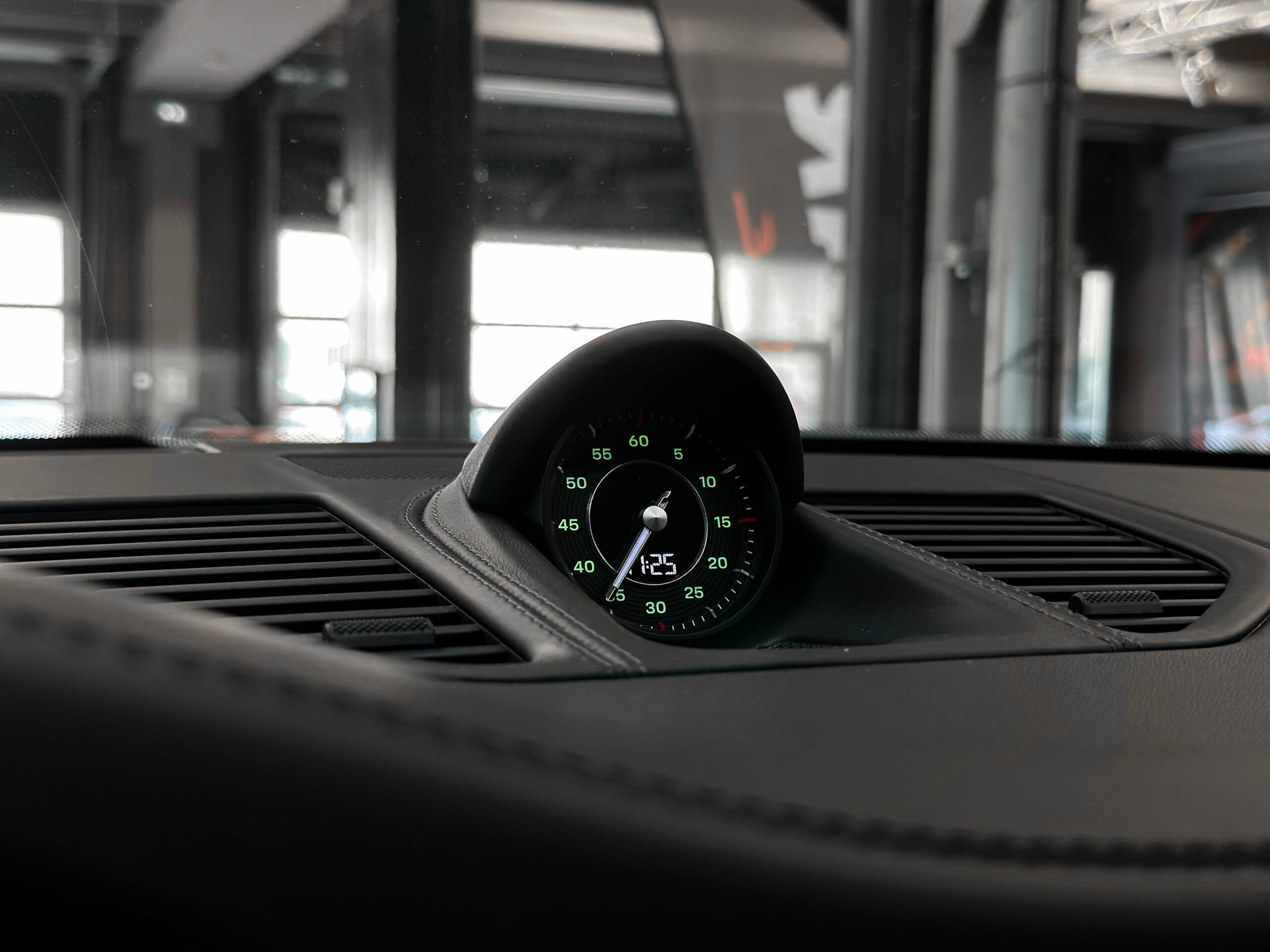 Porsche 992 Sport Classic 3.8 550 – 1 of 1250 – Image 32