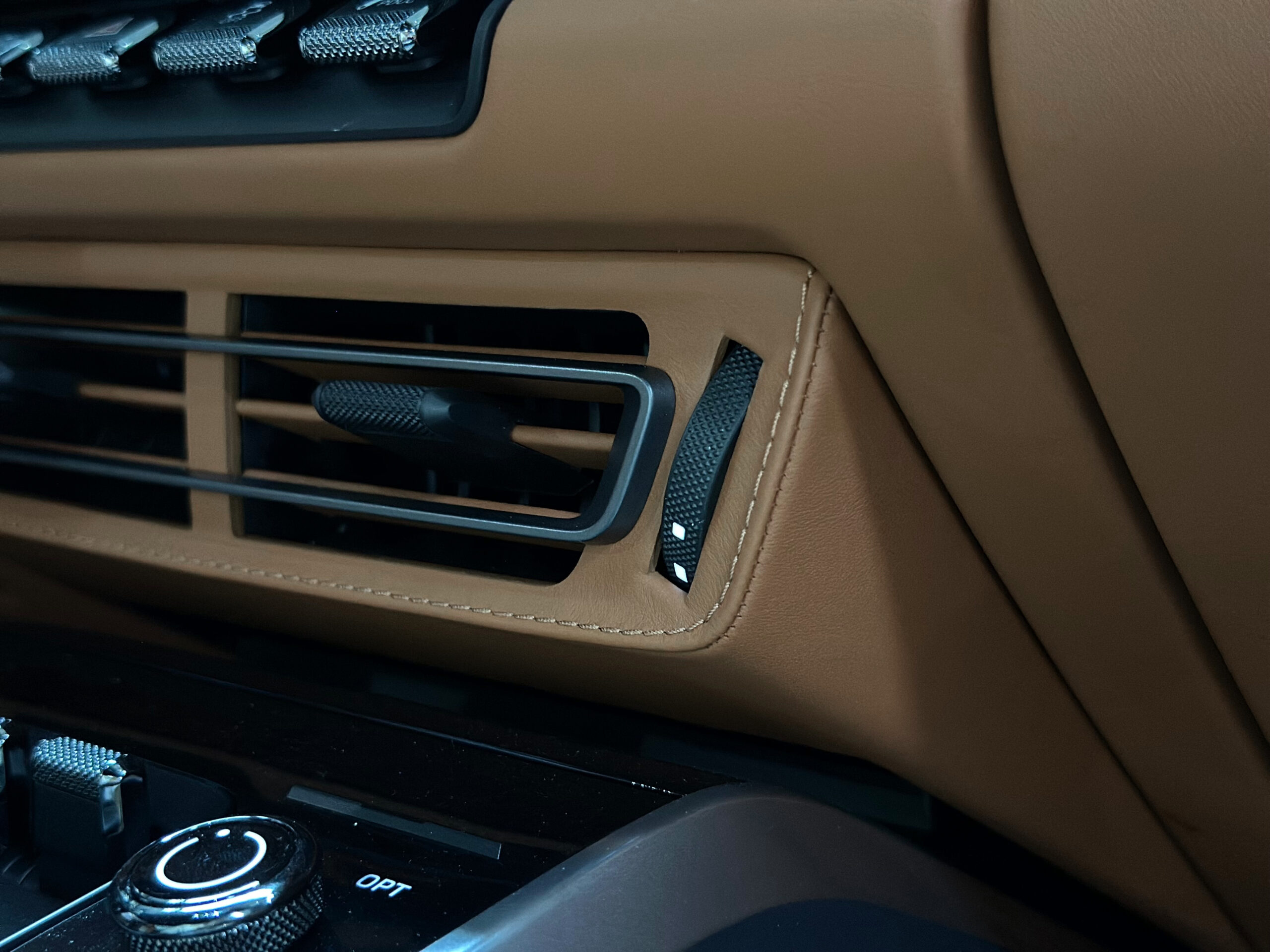 Porsche 992 Sport Classic 3.8 550 – 1 of 1250 – Image 49