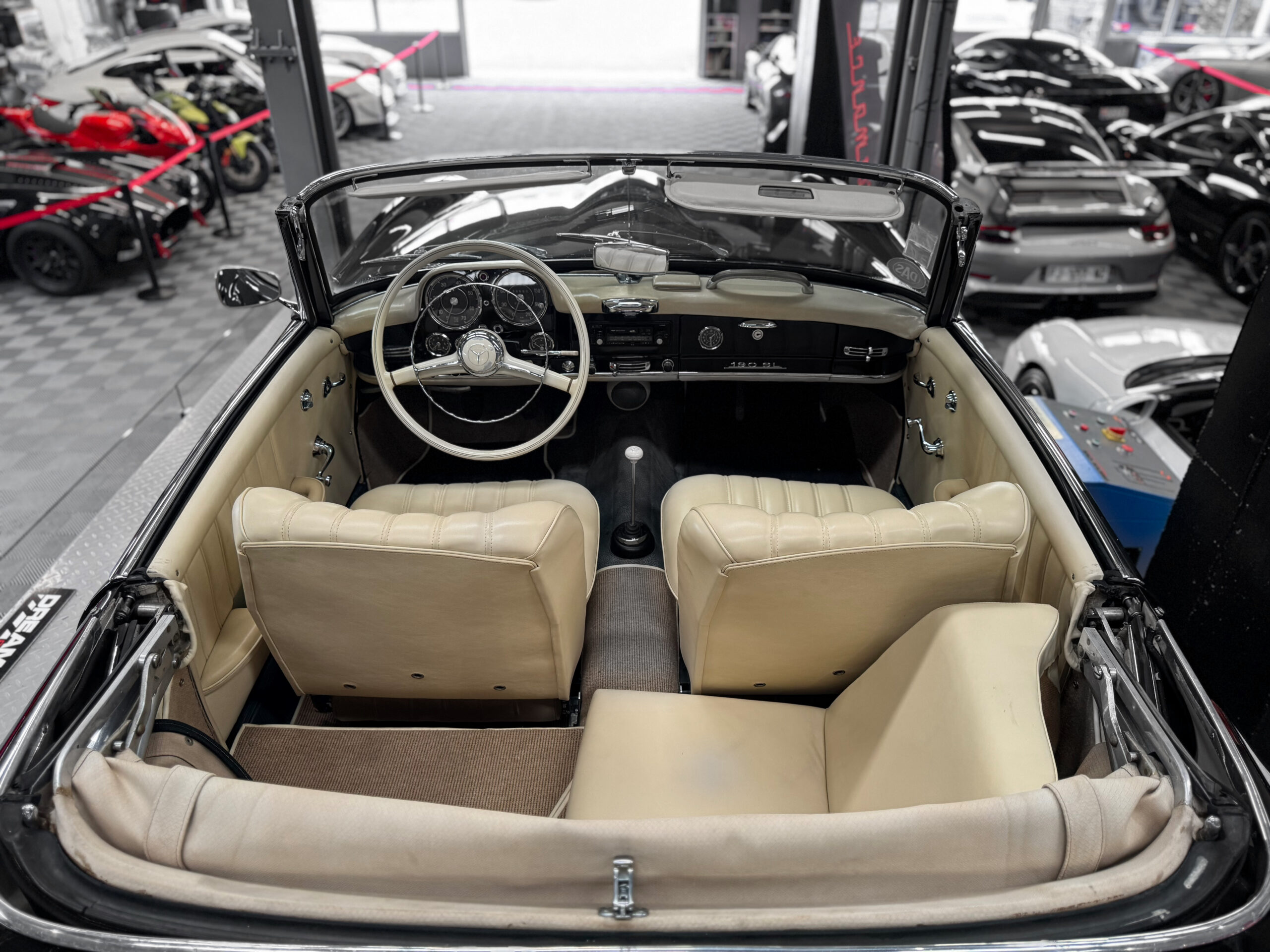 Mercedes-Benz 190 SL 1960 - Matching number – HARD TOP – Image 35