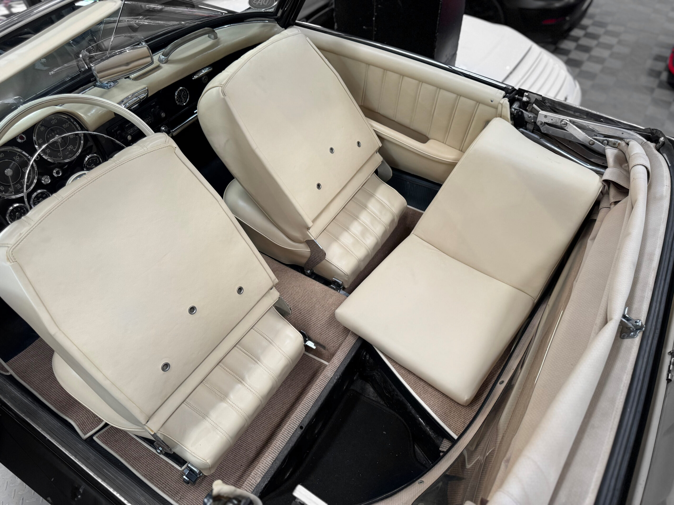 Mercedes-Benz 190 SL 1960 - Matching number – HARD TOP – Image 46