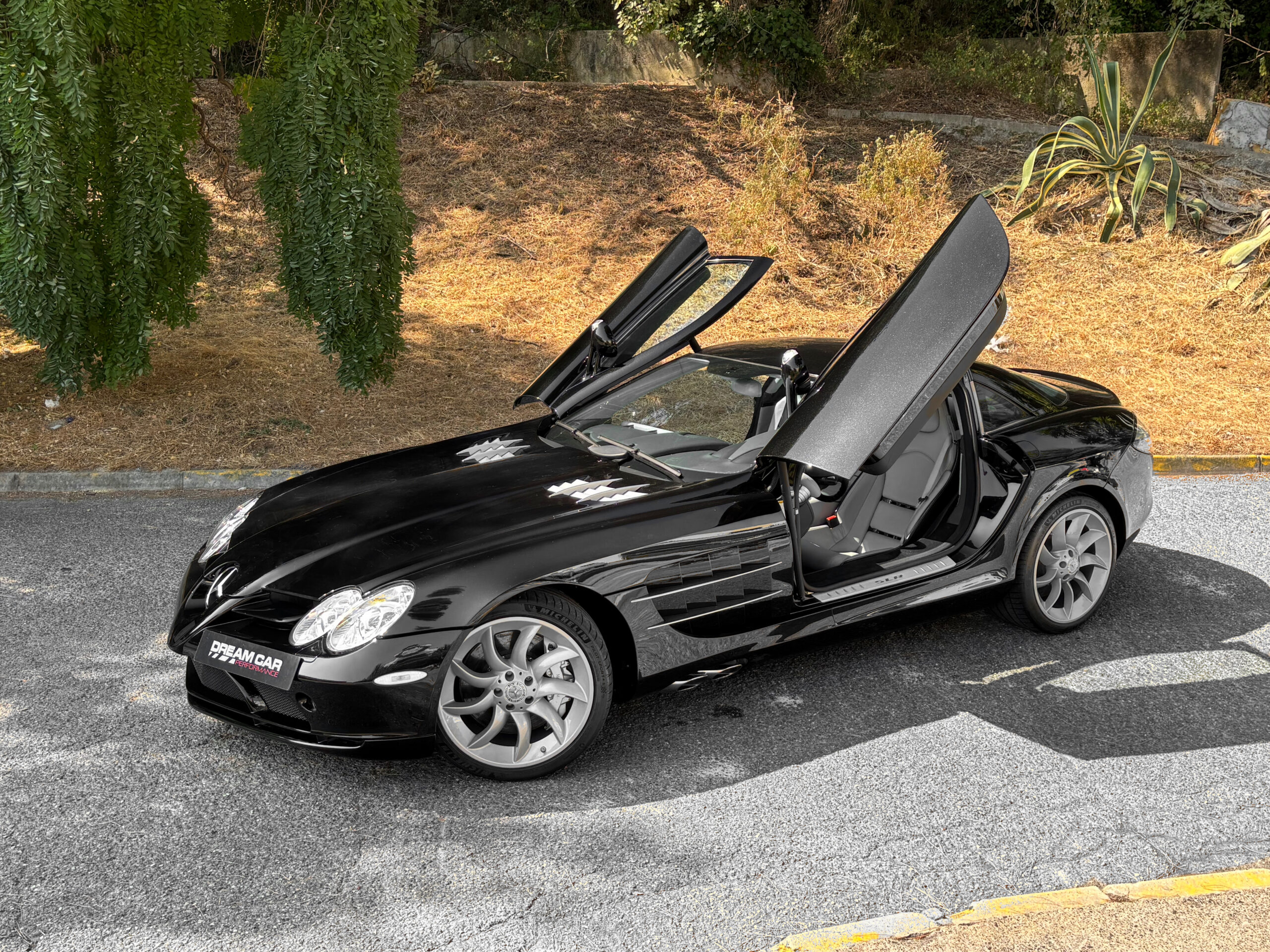 Mercedes SLR McLaren V8 5.4 626 - Noir Crystal Galaxy Métallisé – Image 3