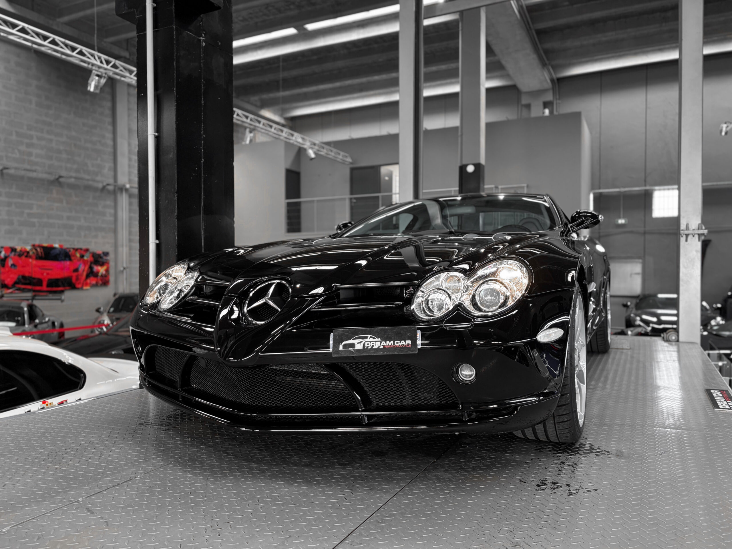 Mercedes SLR McLaren V8 5.4 626 - Noir Crystal Galaxy Métallisé – Image 12