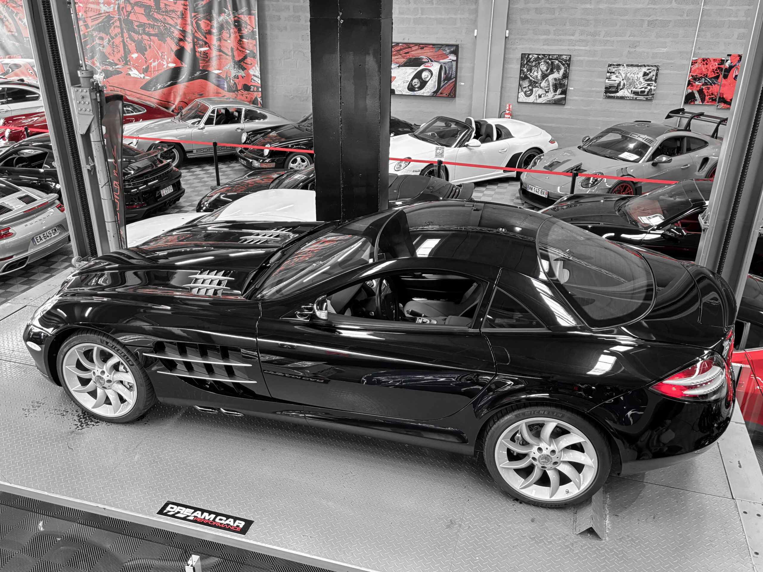 Mercedes SLR McLaren V8 5.4 626 - Noir Crystal Galaxy Métallisé – Image 6