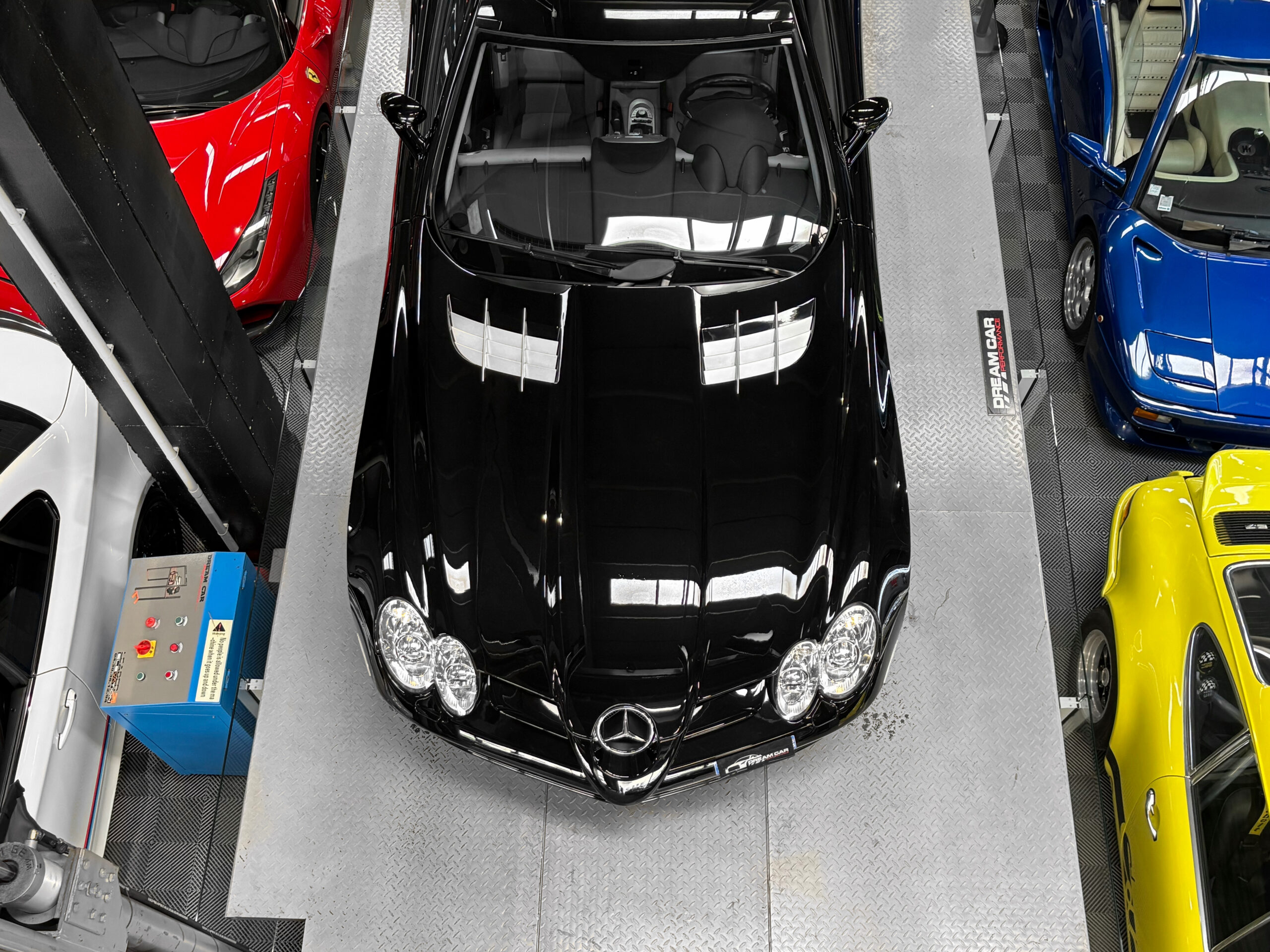 Mercedes SLR McLaren V8 5.4 626 - Noir Crystal Galaxy Métallisé – Image 19