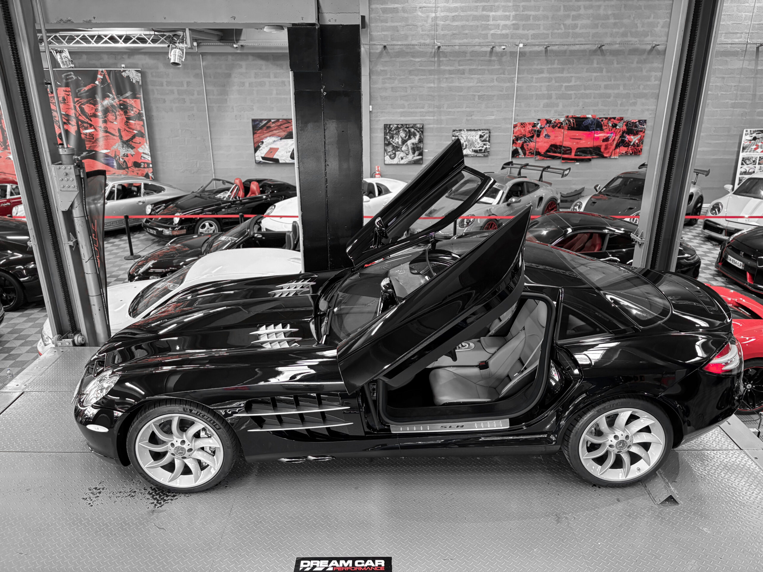 Mercedes SLR McLaren V8 5.4 626 - Noir Crystal Galaxy Métallisé – Image 8