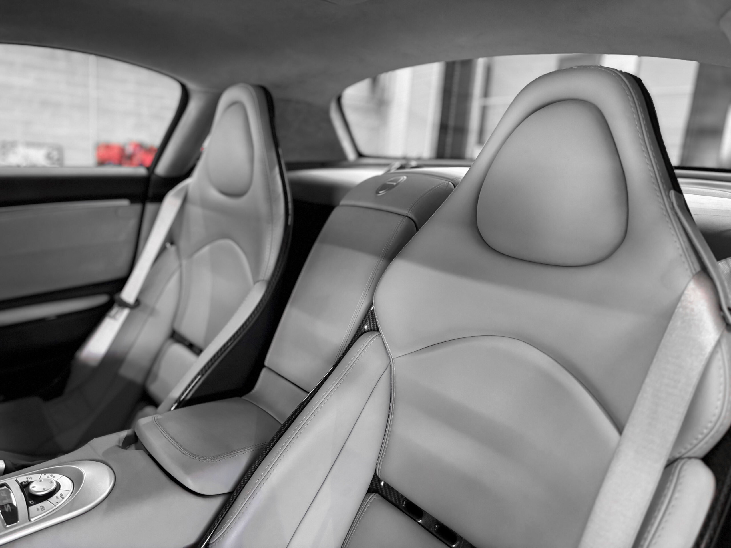 Mercedes SLR McLaren V8 5.4 626 - Noir Crystal Galaxy Métallisé – Image 30