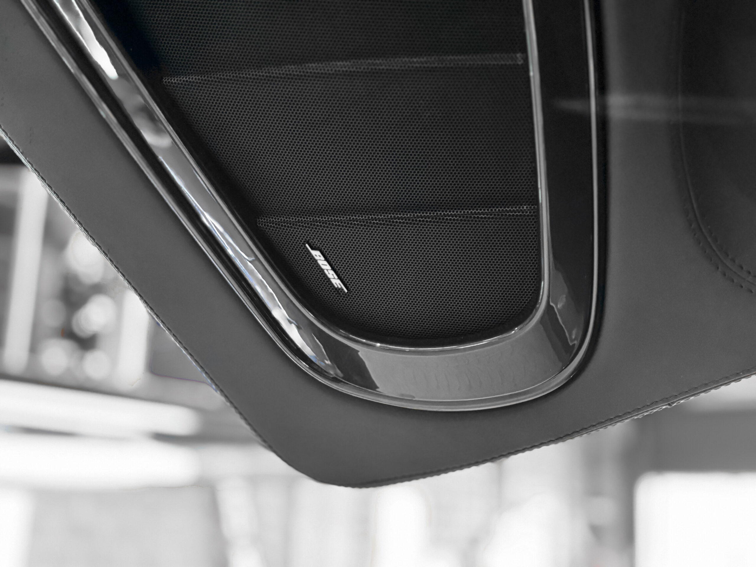 Mercedes SLR McLaren V8 5.4 626 - Noir Crystal Galaxy Métallisé – Image 24