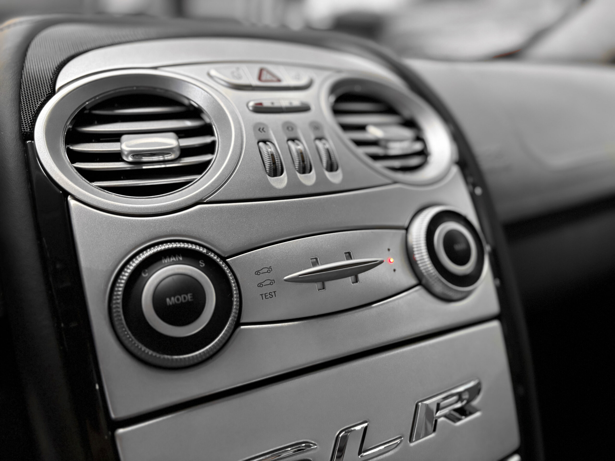 Mercedes SLR McLaren V8 5.4 626 - Noir Crystal Galaxy Métallisé – Image 43