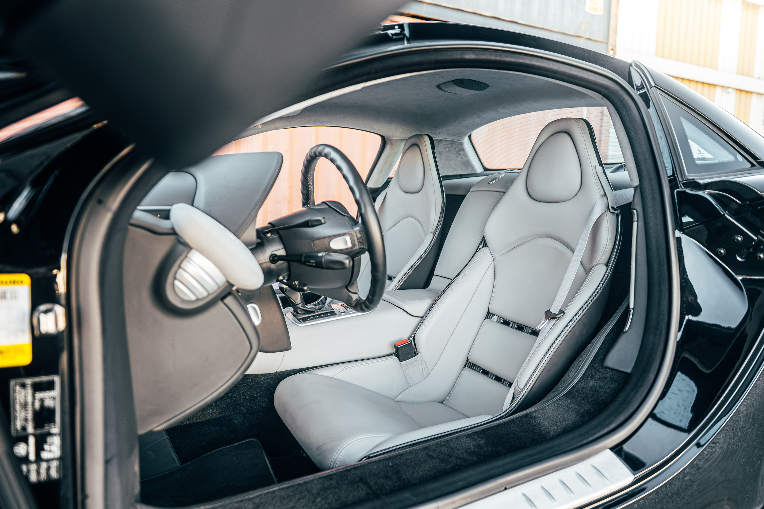 MERCEDES SLR McLaren V8 5.4 626 – COLLECTOR – noir crystal – Image 13