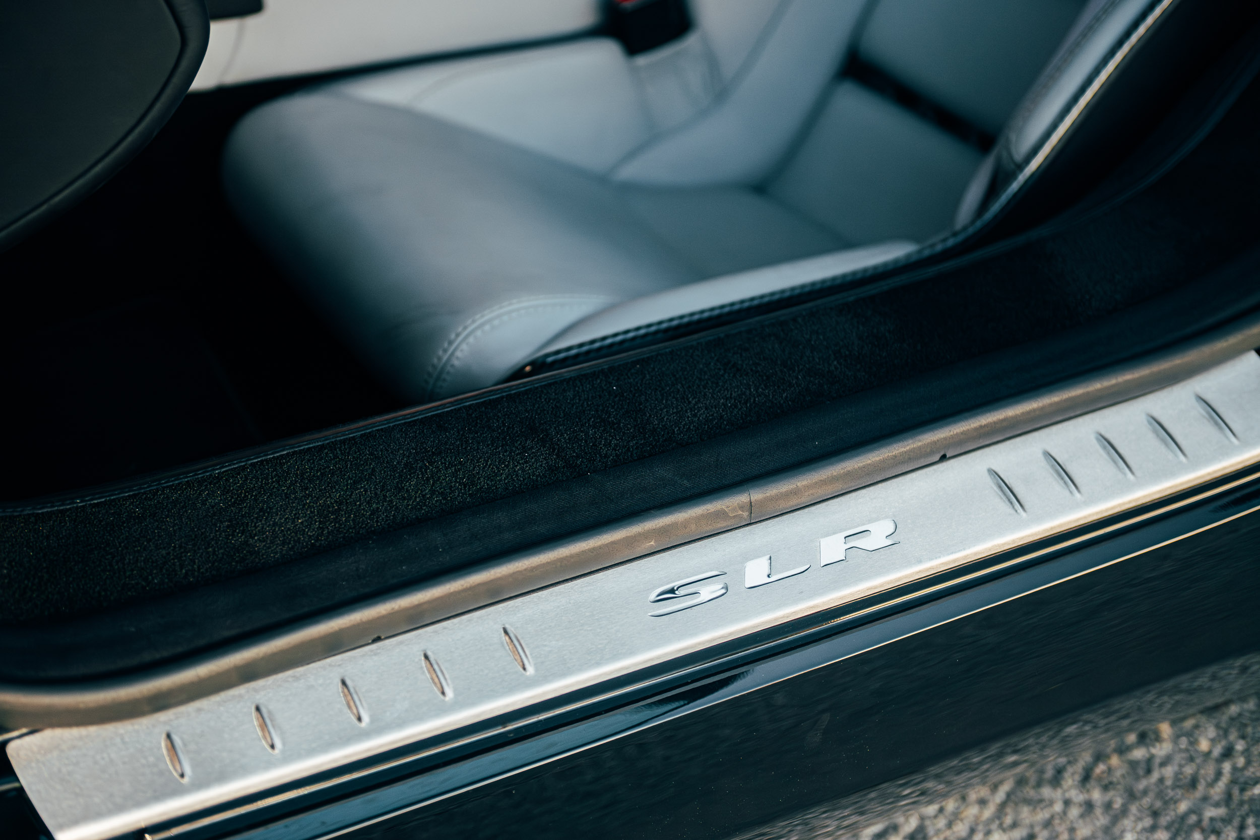 MERCEDES SLR McLaren V8 5.4 626 – COLLECTOR – noir crystal – Image 14