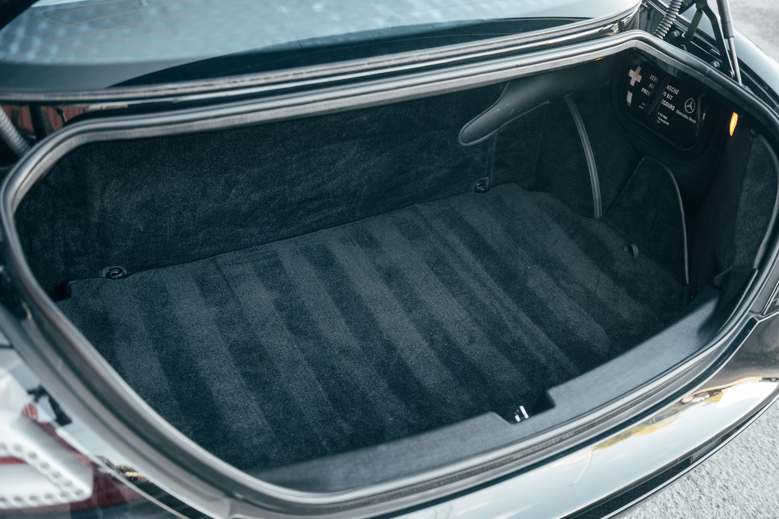 MERCEDES SLR McLaren V8 5.4 626 – COLLECTOR – noir crystal – Image 36