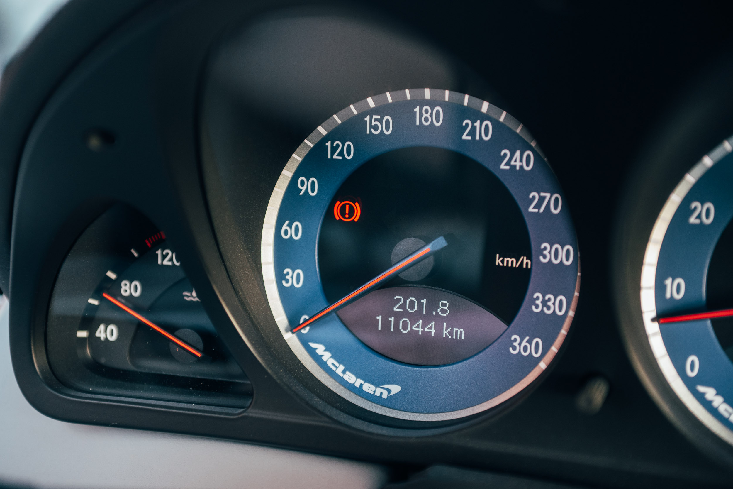 MERCEDES SLR McLaren V8 5.4 626 – COLLECTOR – noir crystal – Image 39