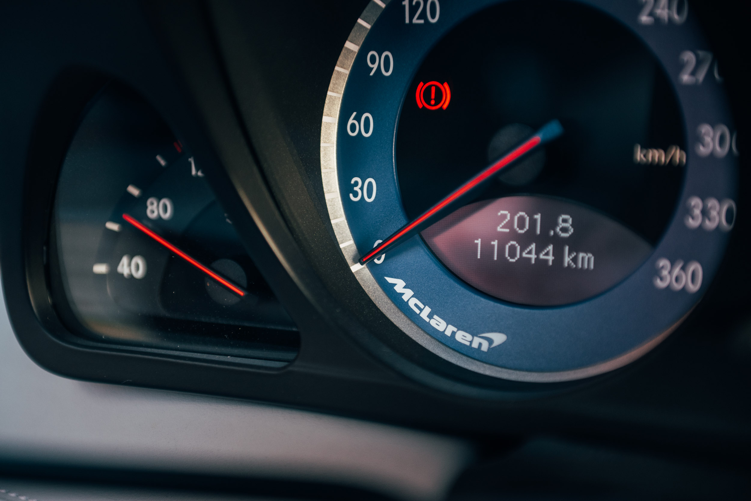 MERCEDES SLR McLaren V8 5.4 626 – COLLECTOR – noir crystal – Image 40