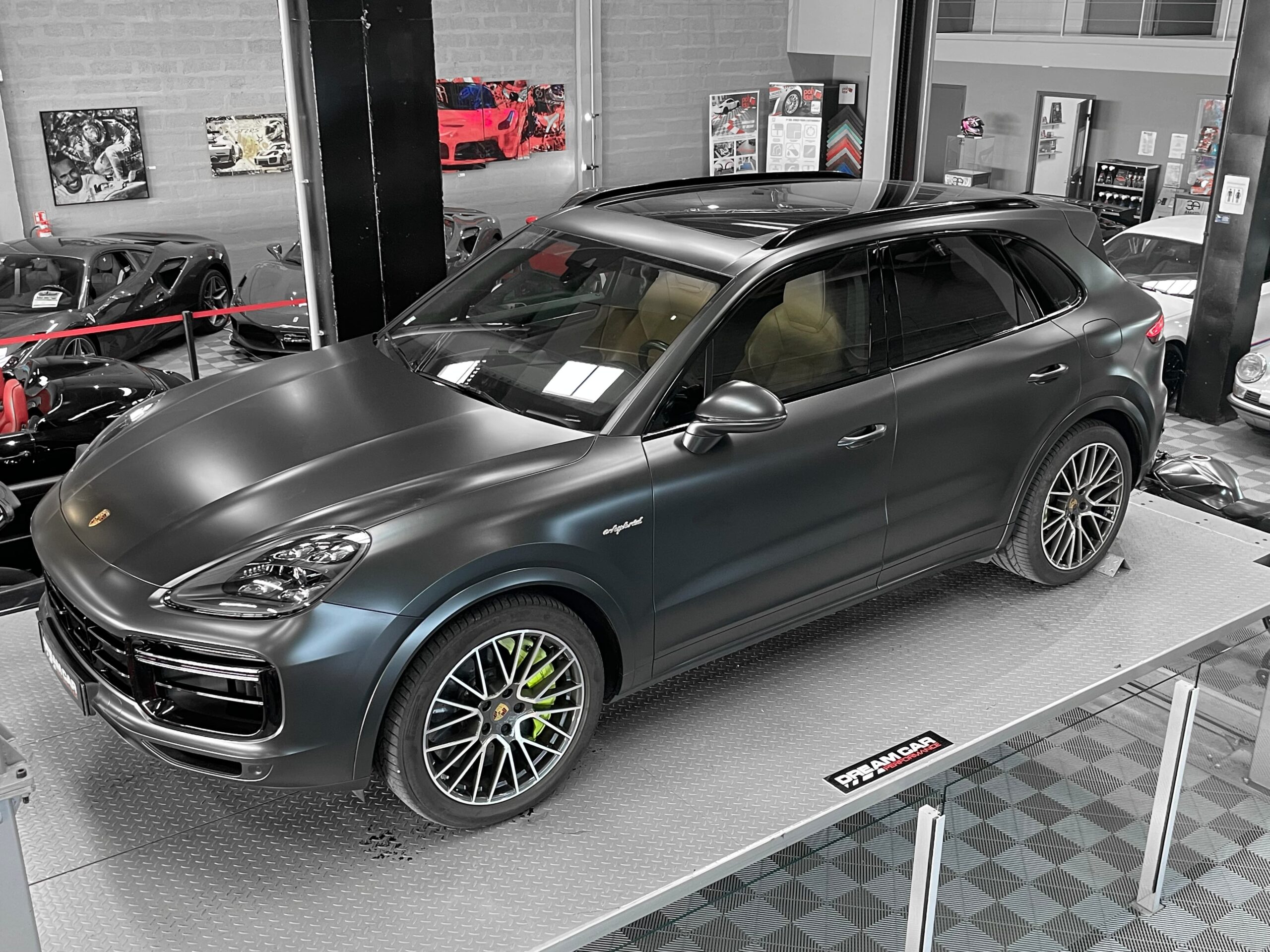 PORSCHE CAYENNE TURBO S HYBRIDE - FRANÇAIS