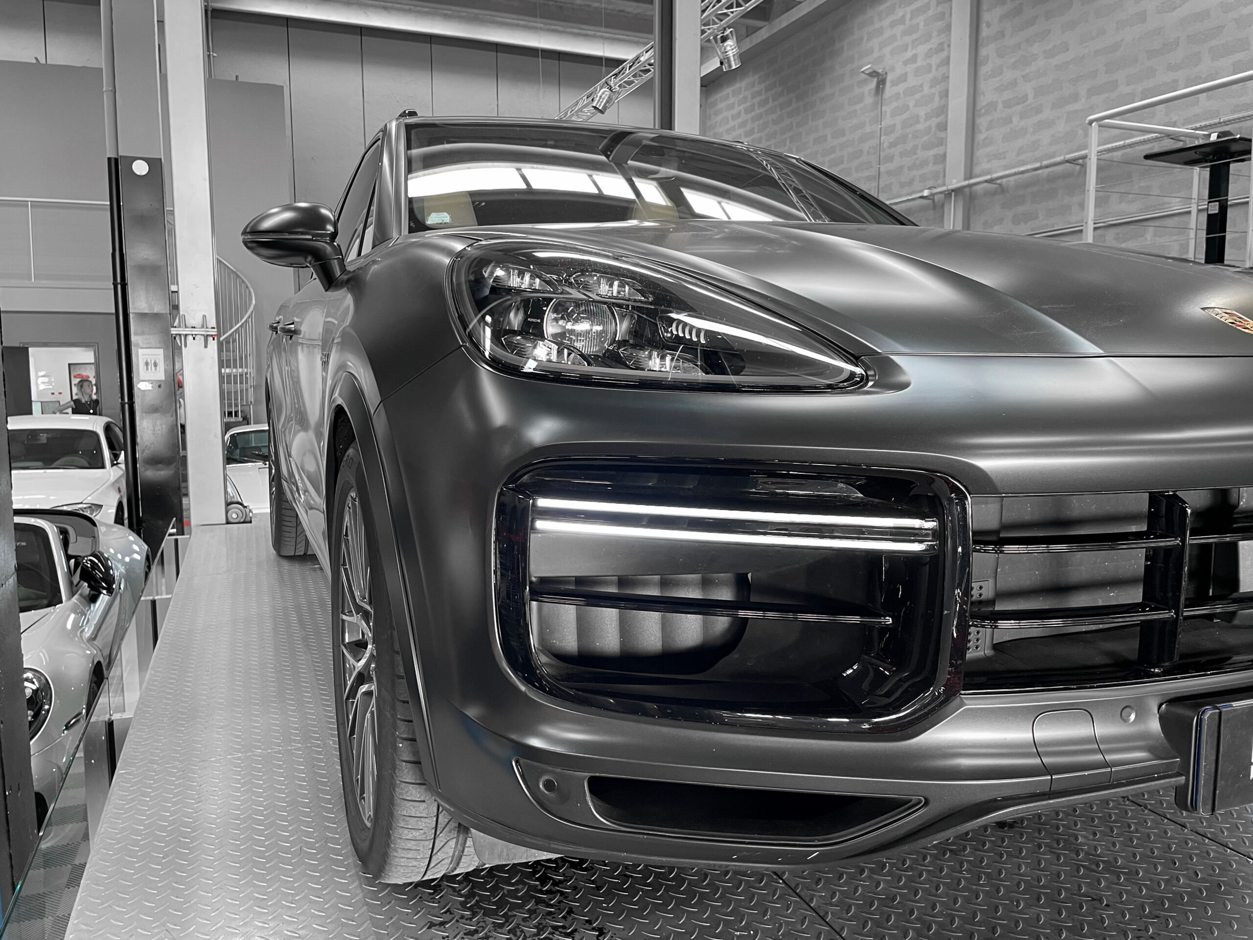 PORSCHE CAYENNE TURBO S HYBRIDE - FRANÇAIS – Image 11