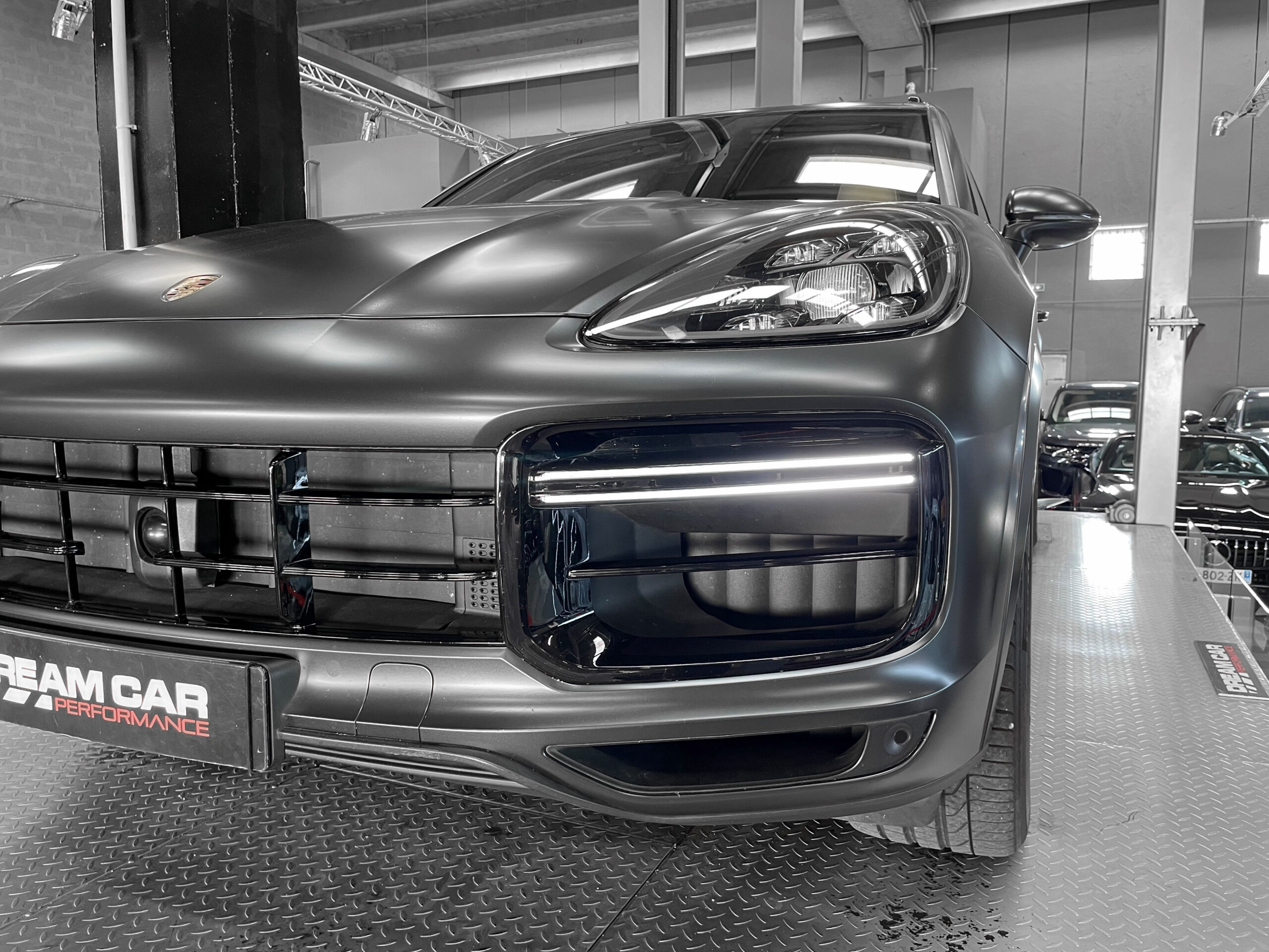 PORSCHE CAYENNE TURBO S HYBRIDE - FRANÇAIS – Image 12