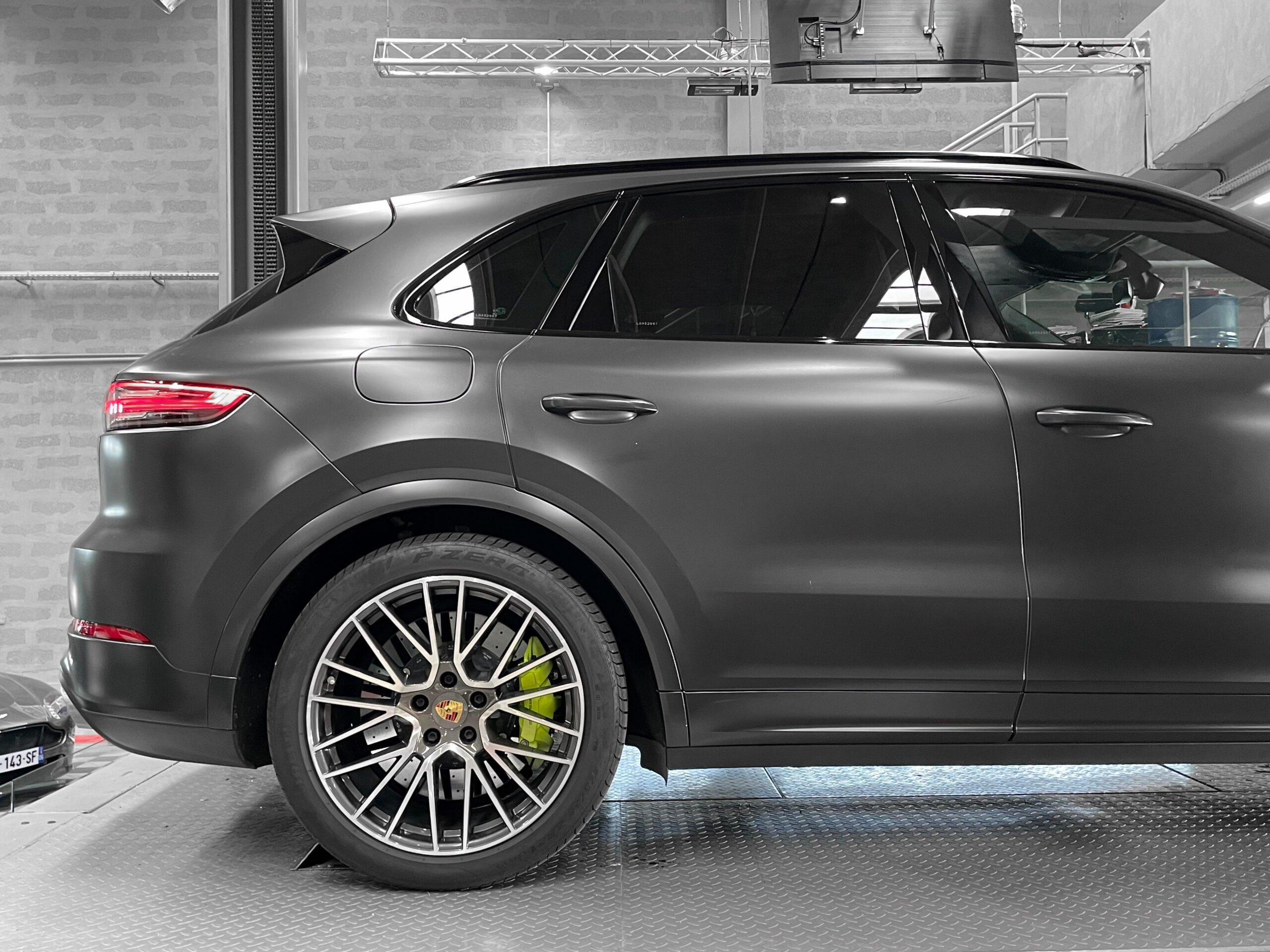 PORSCHE CAYENNE TURBO S HYBRIDE - FRANÇAIS – Image 15