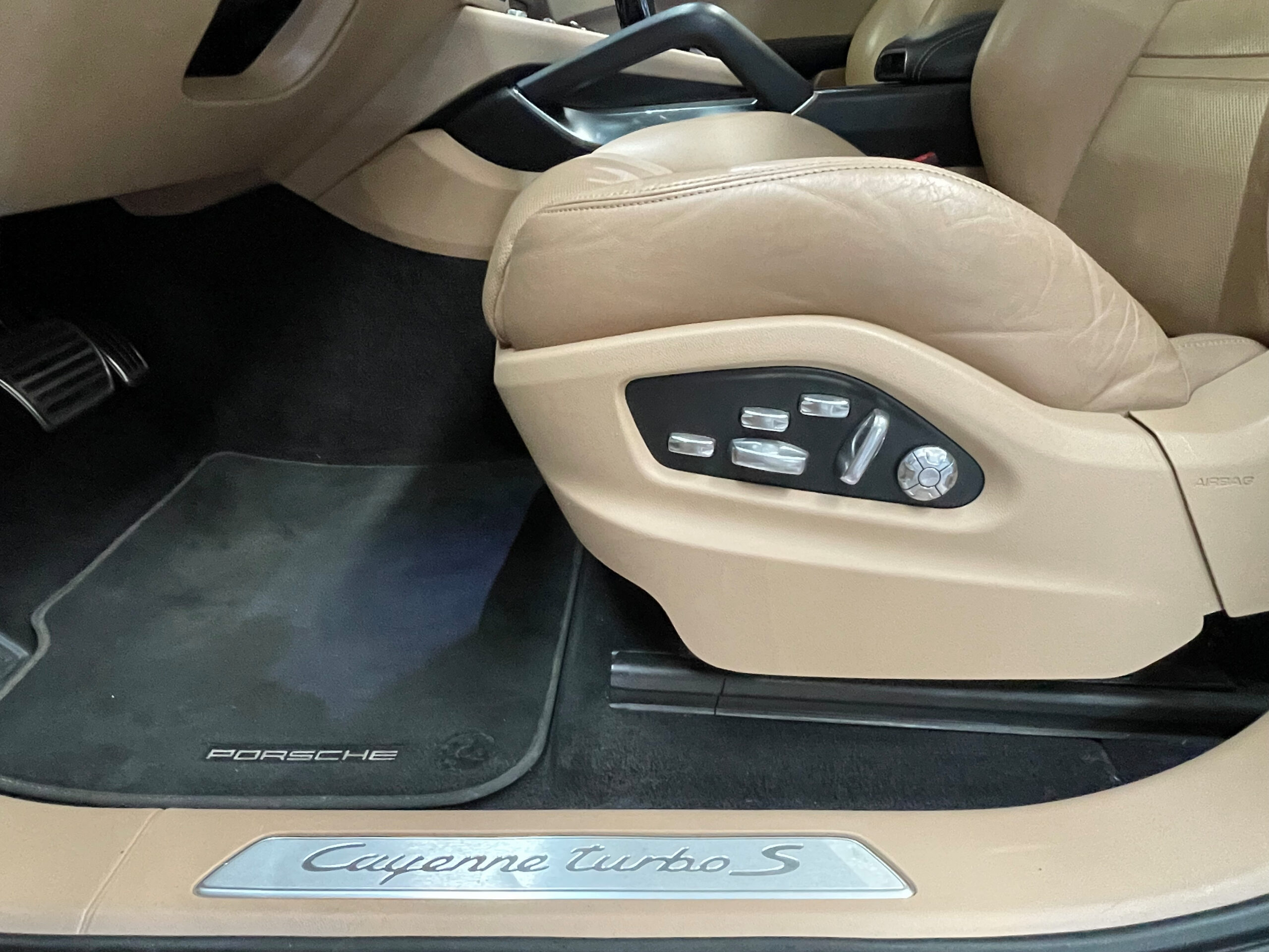 PORSCHE CAYENNE TURBO S HYBRIDE - FRANÇAIS – Image 31