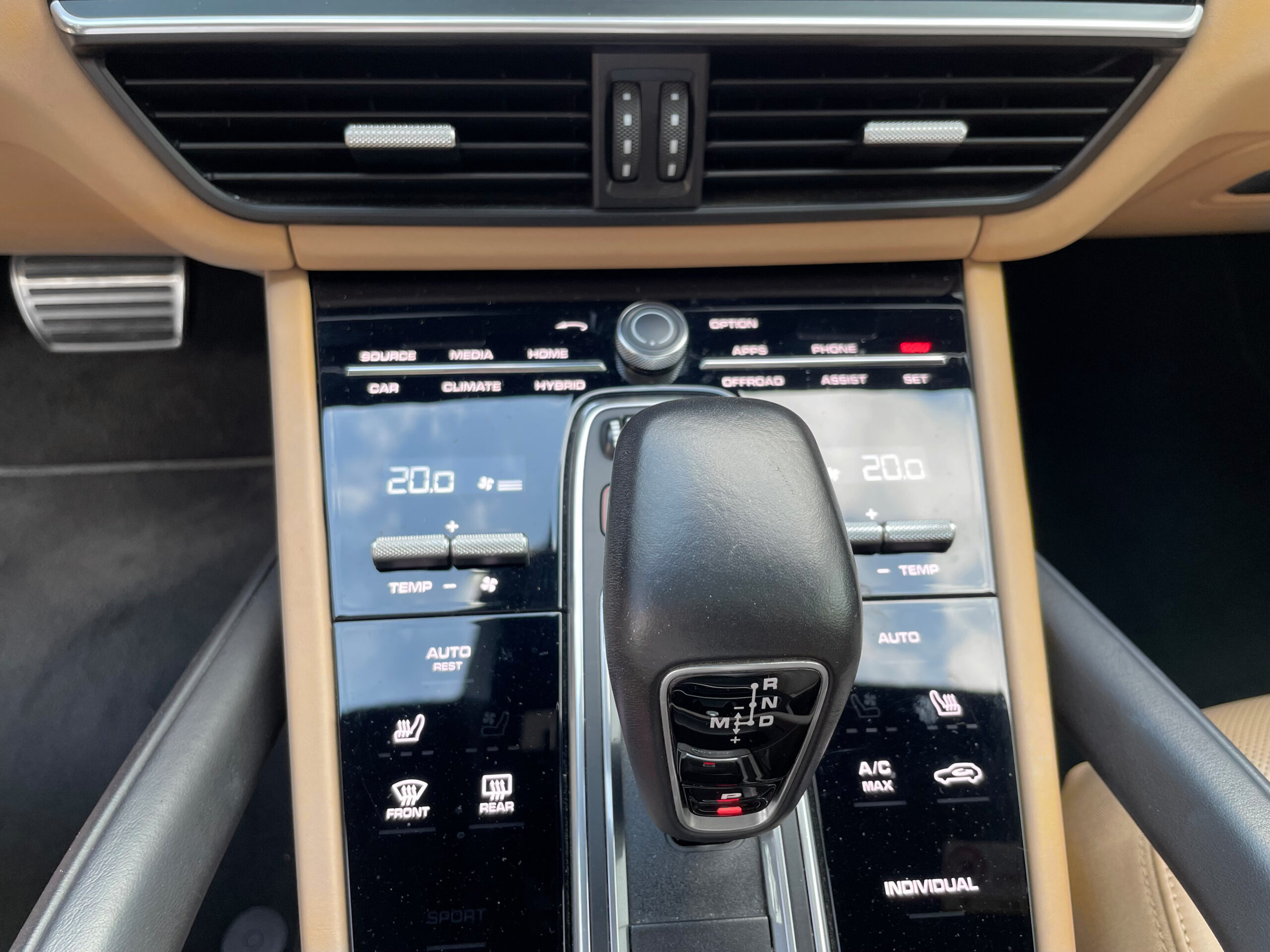 PORSCHE CAYENNE TURBO S HYBRIDE - FRANÇAIS – Image 37