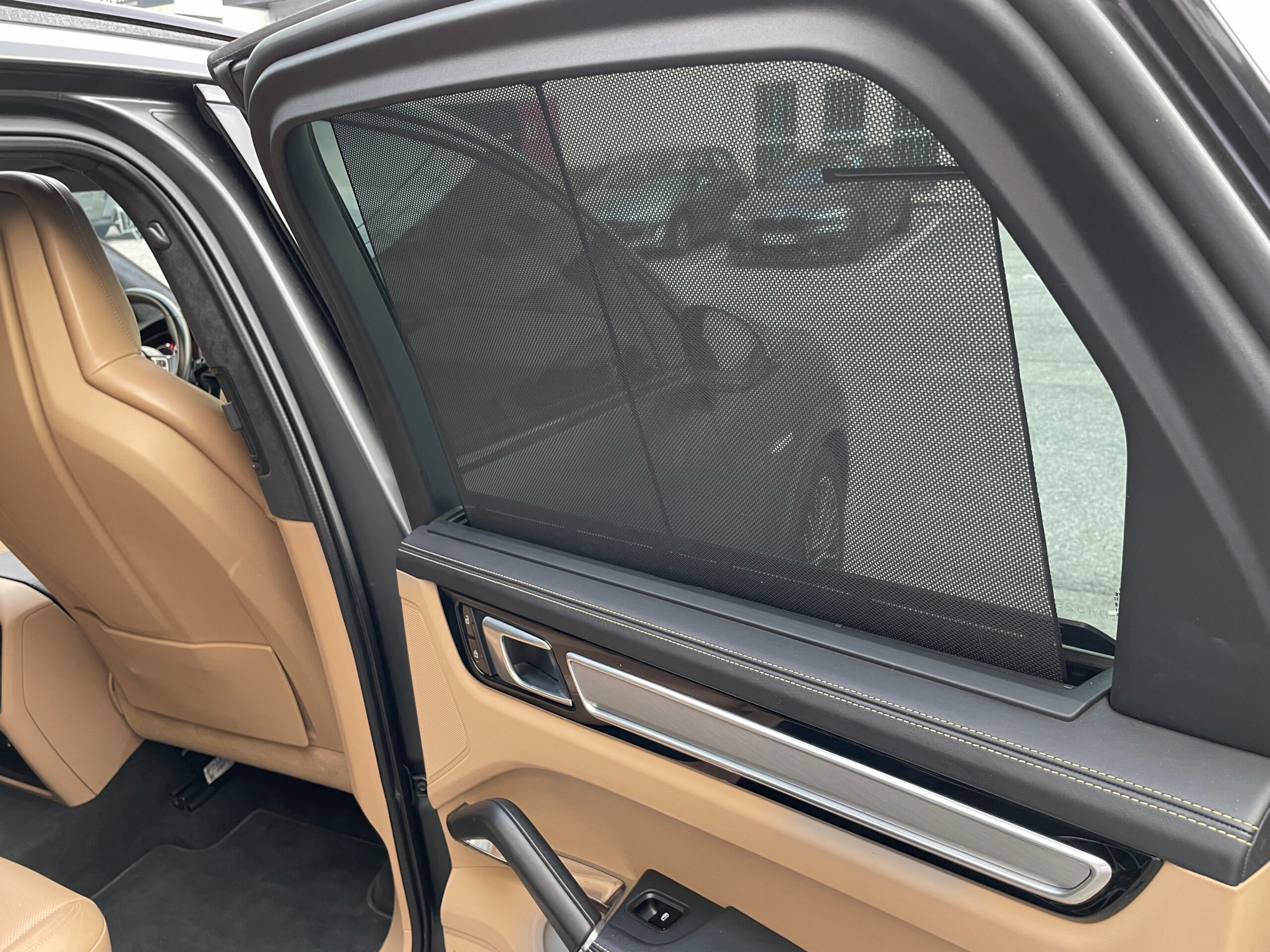 PORSCHE CAYENNE TURBO S HYBRIDE - FRANÇAIS – Image 42