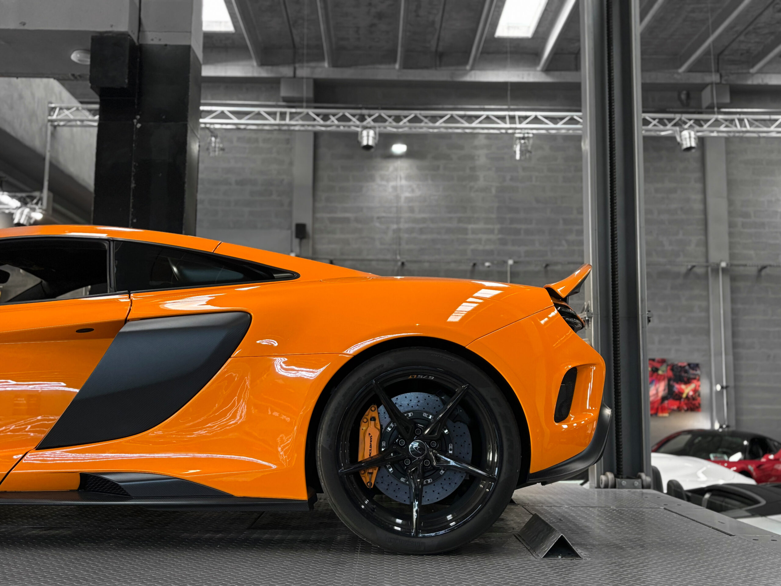 MCLAREN 675 LT MSO – TVA apparente – PPF – ROOF SCOOP – Image 12