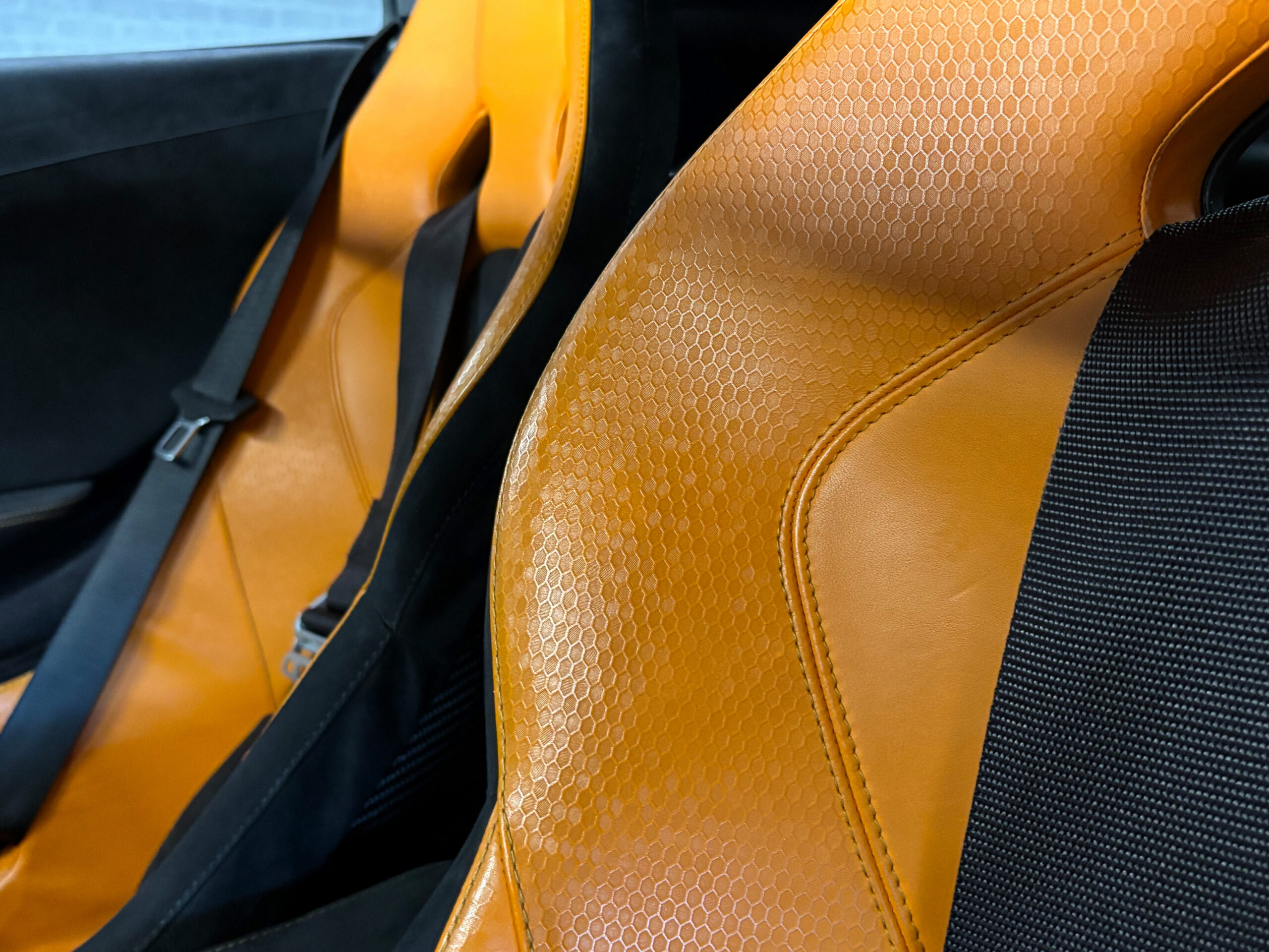 MCLAREN 675 LT MSO – TVA apparente – PPF – ROOF SCOOP – Image 32