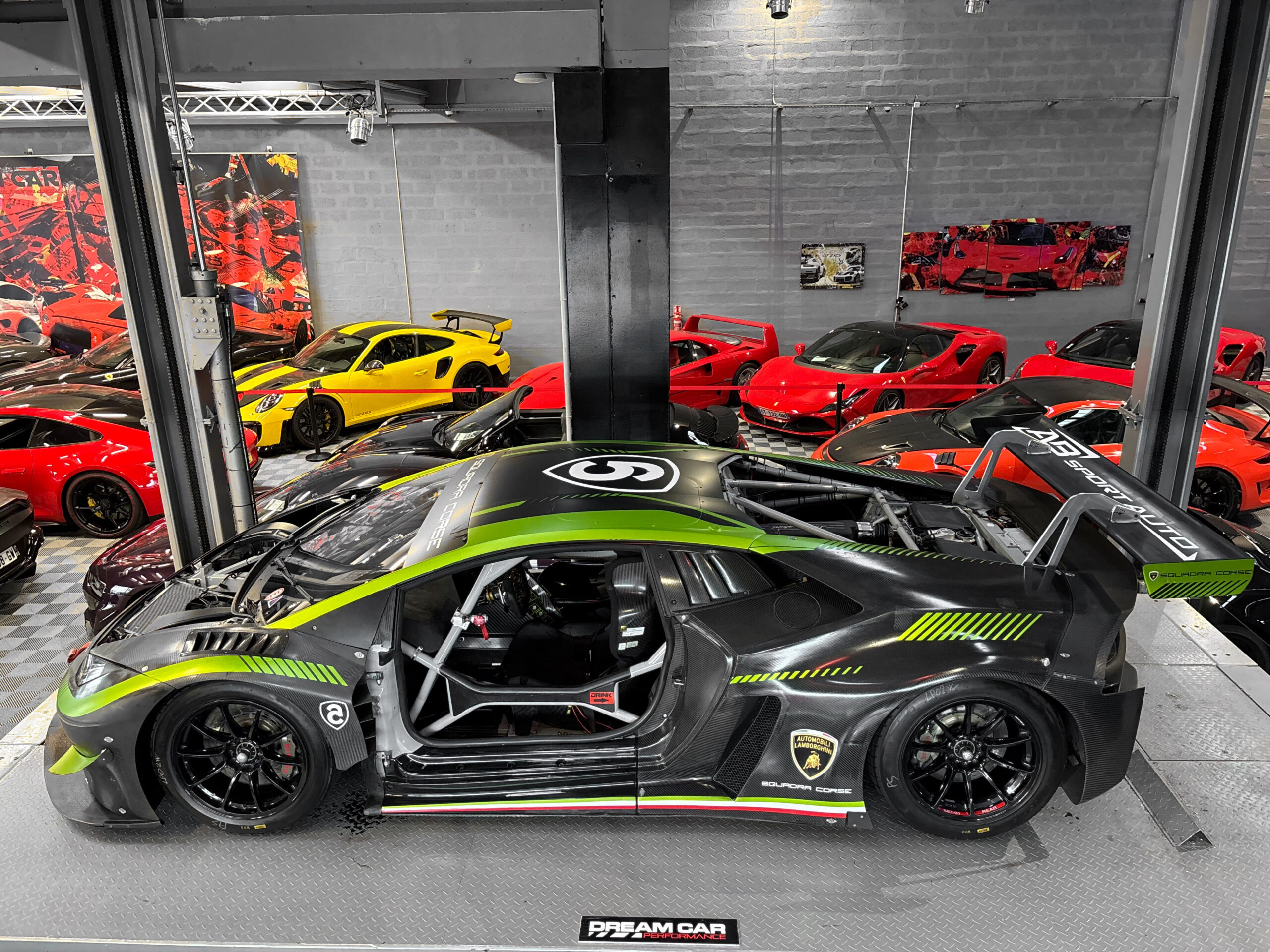 LAMBORGHINI Huracan GT3 EVO – Gros lot de bord – TVA – Image 4