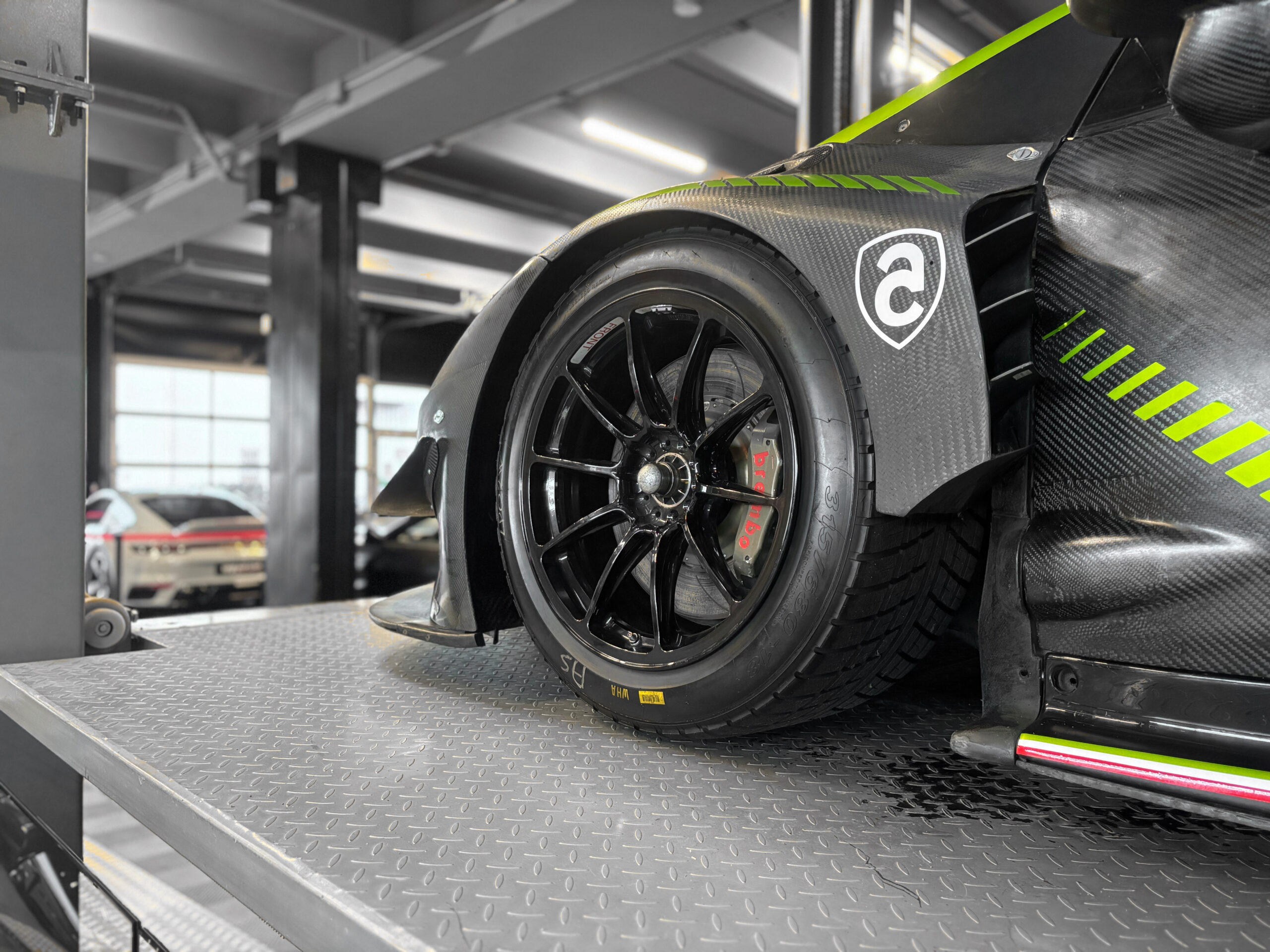 LAMBORGHINI Huracan GT3 EVO – Gros lot de bord – TVA – Image 14