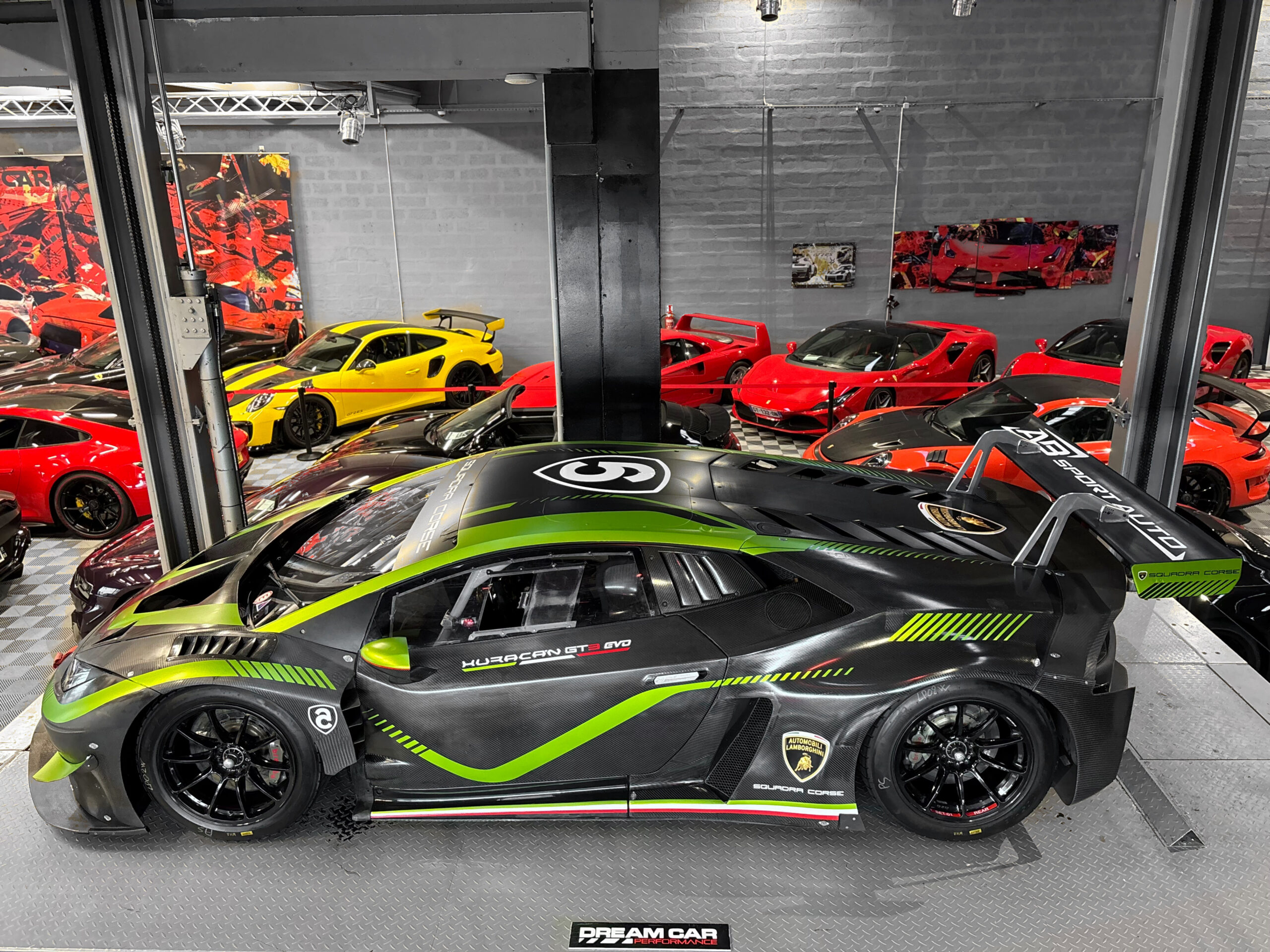 LAMBORGHINI Huracan GT3 EVO – Gros lot de bord – TVA – Image 3