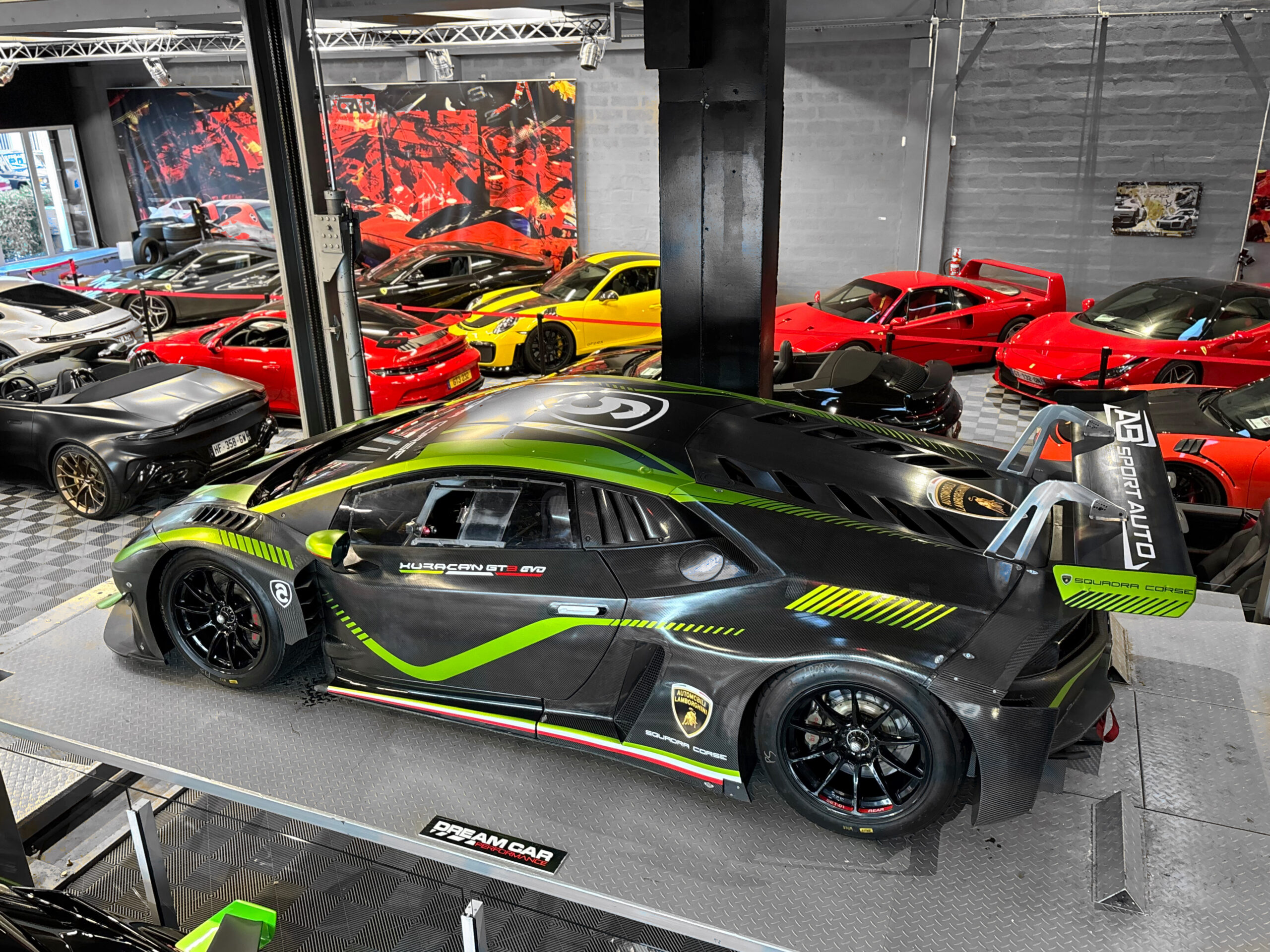 LAMBORGHINI Huracan GT3 EVO – Gros lot de bord – TVA – Image 5