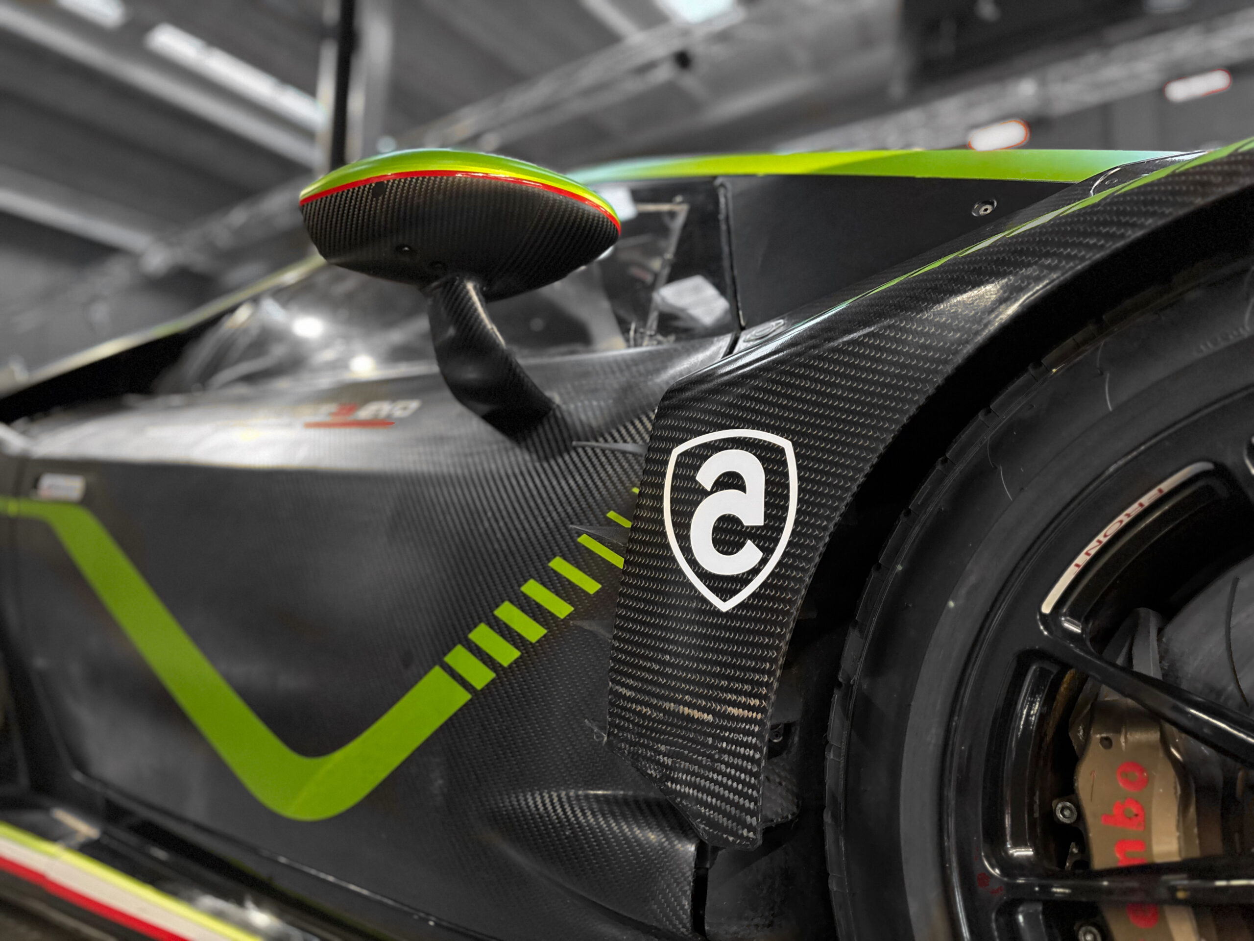 LAMBORGHINI Huracan GT3 EVO – Gros lot de bord – TVA – Image 23