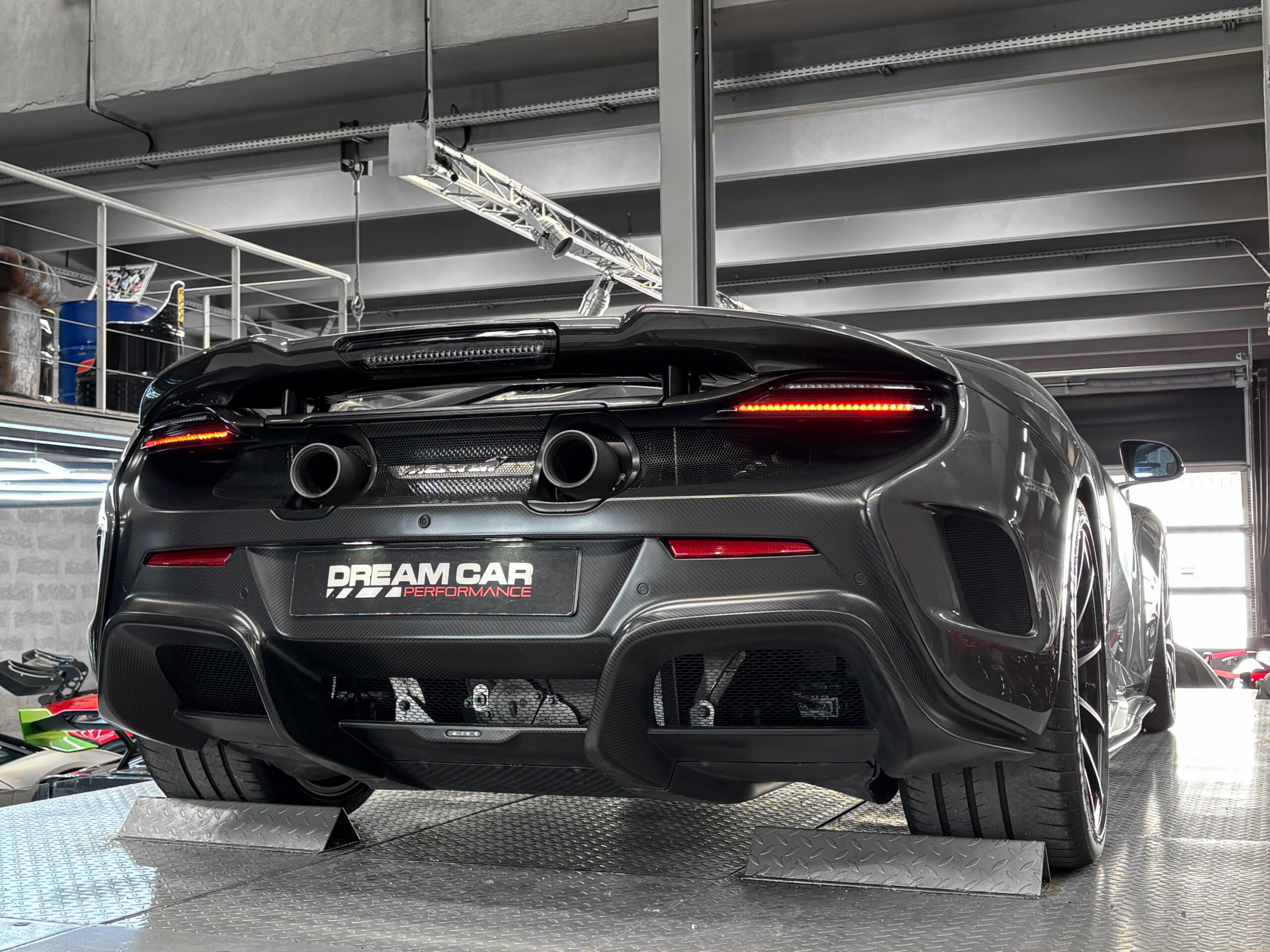 MCLAREN 675 LT SPIDER – 500 exemplaires – carbone - PPF – Image 8