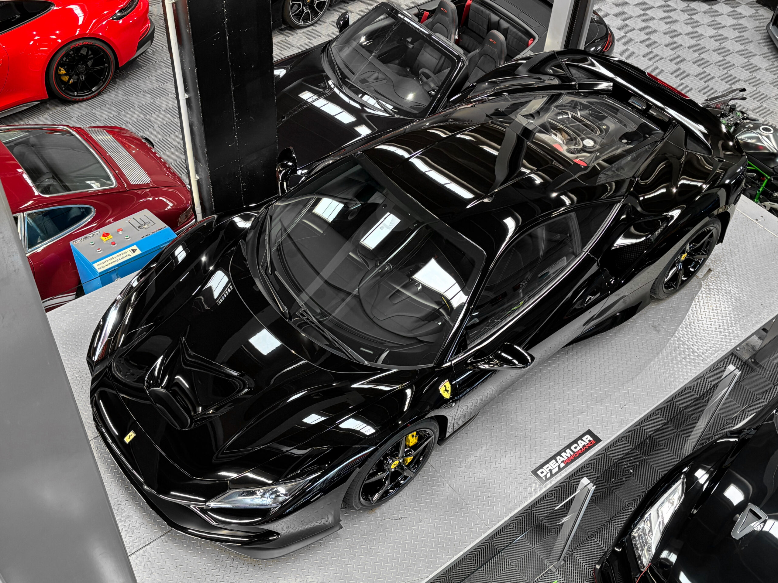 Ferrari F8 Tributo – 1re main - Carbone - PPF – Image 5