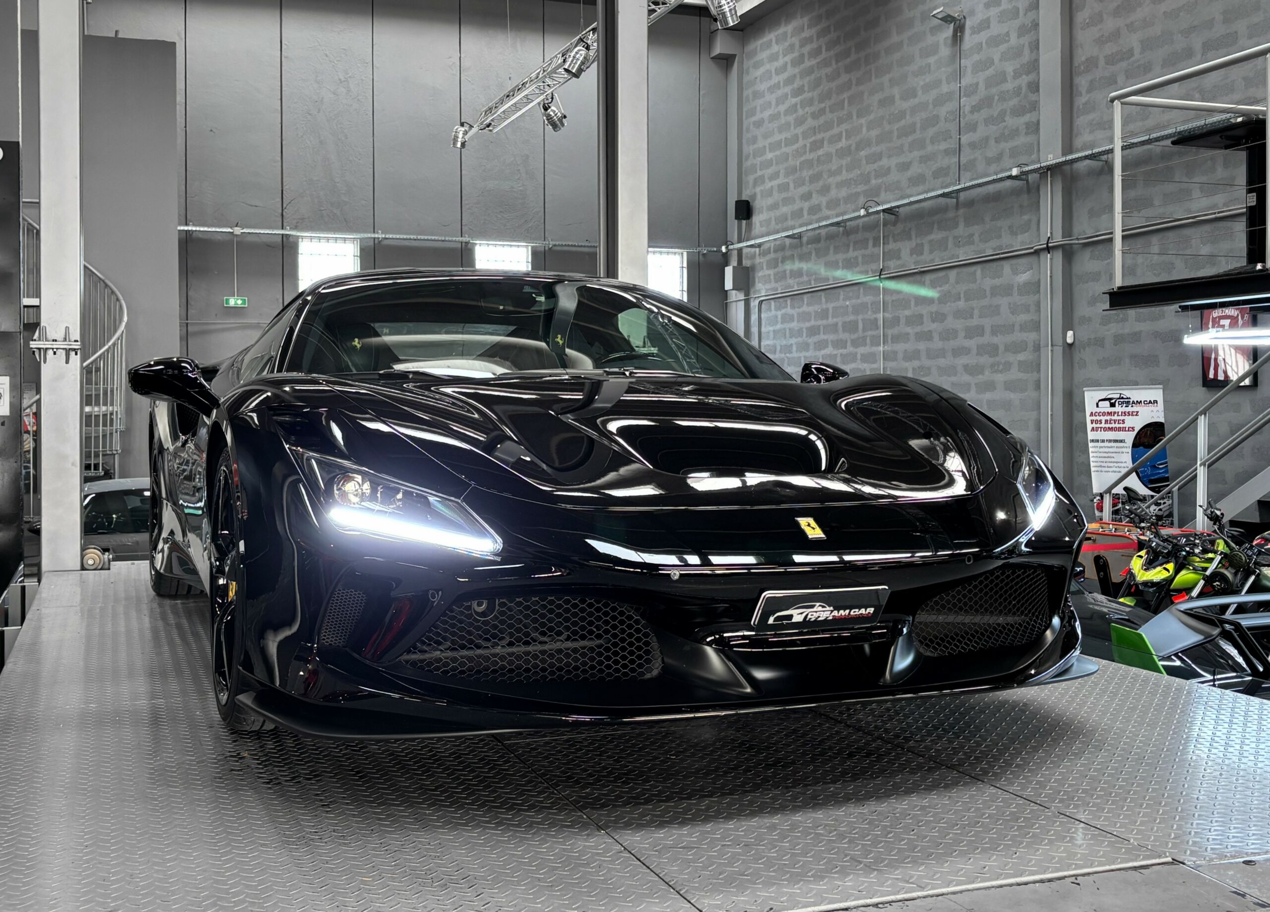 Ferrari F8 Tributo – 1re main - Carbone - PPF – Image 10