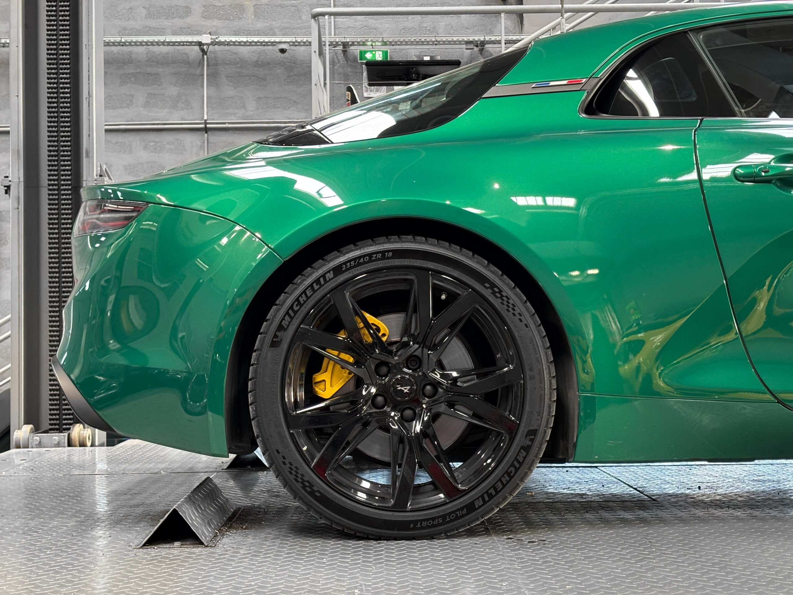 Alpine A110 GT – 1 of 110 - VERT EMERAUDE – PPF - Première main – Image 11