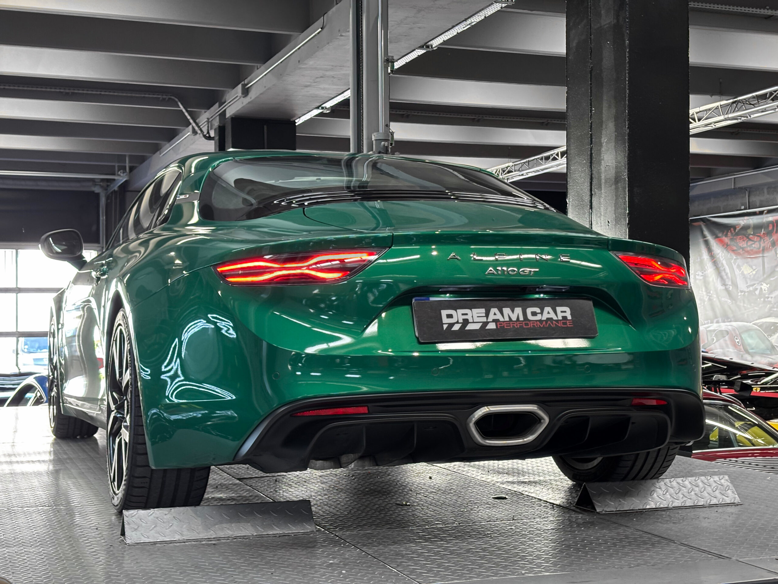 Alpine A110 GT – 1 of 110 - VERT EMERAUDE – PPF - Première main – Image 17