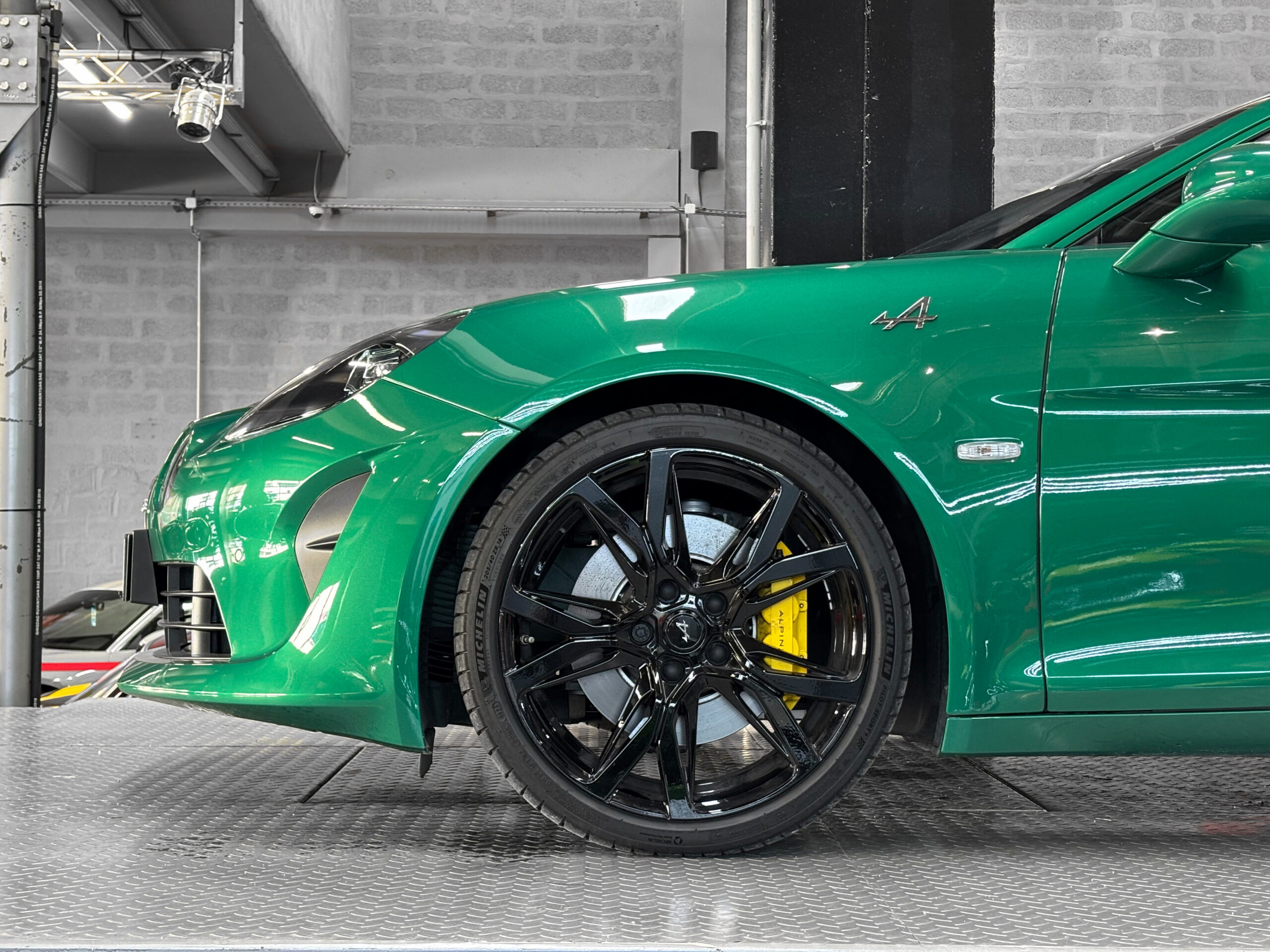 Alpine A110 GT – 1 of 110 - VERT EMERAUDE – PPF - Première main – Image 19