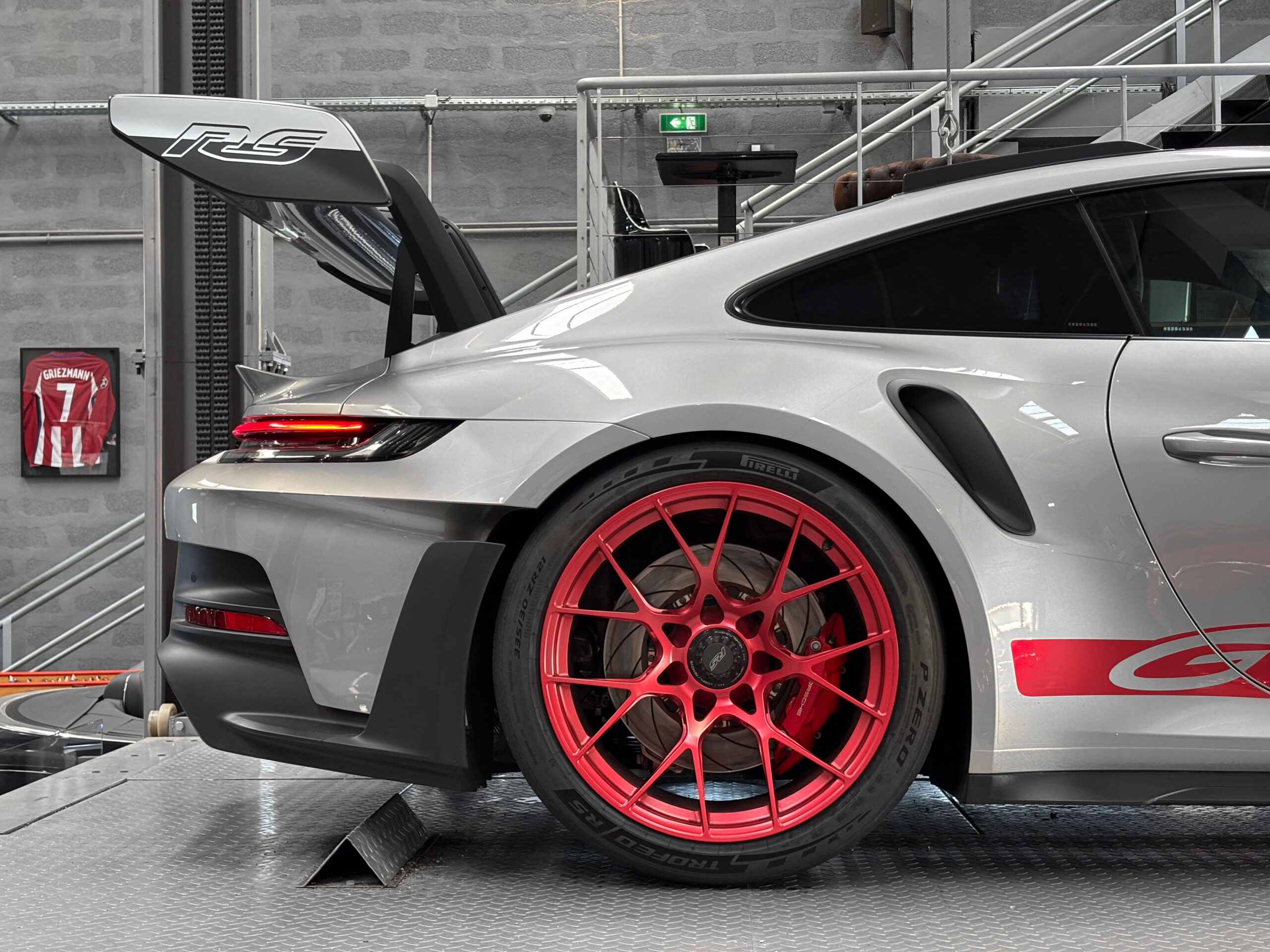 Porsche 992 GT3 RS 4.0 525 – ORIGINE FRANCE – ÉCOTAXE PAYÉE – Image 13