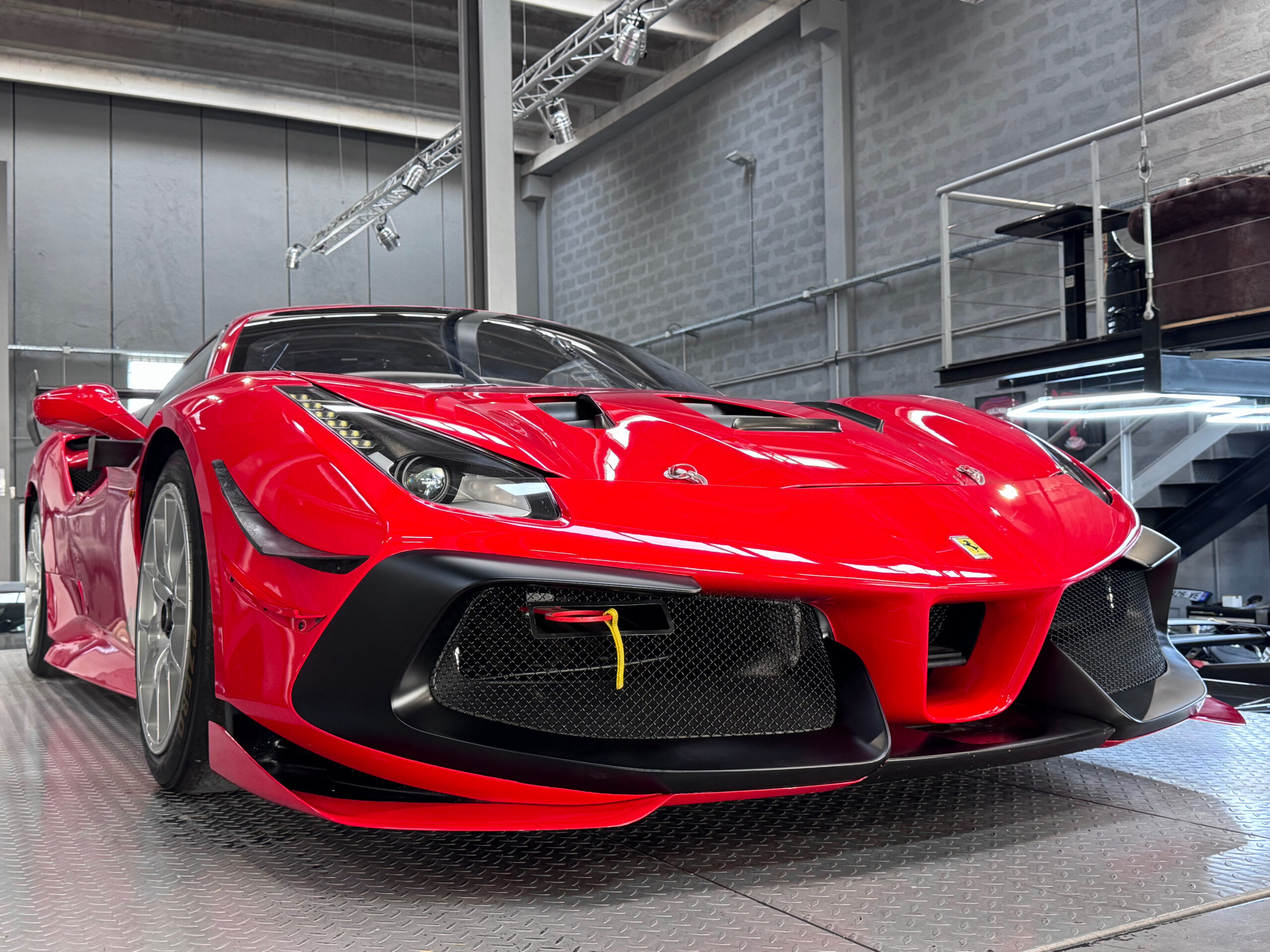 FERRARI 488 CHALLENGE EVO – TVA apparente – Image 27