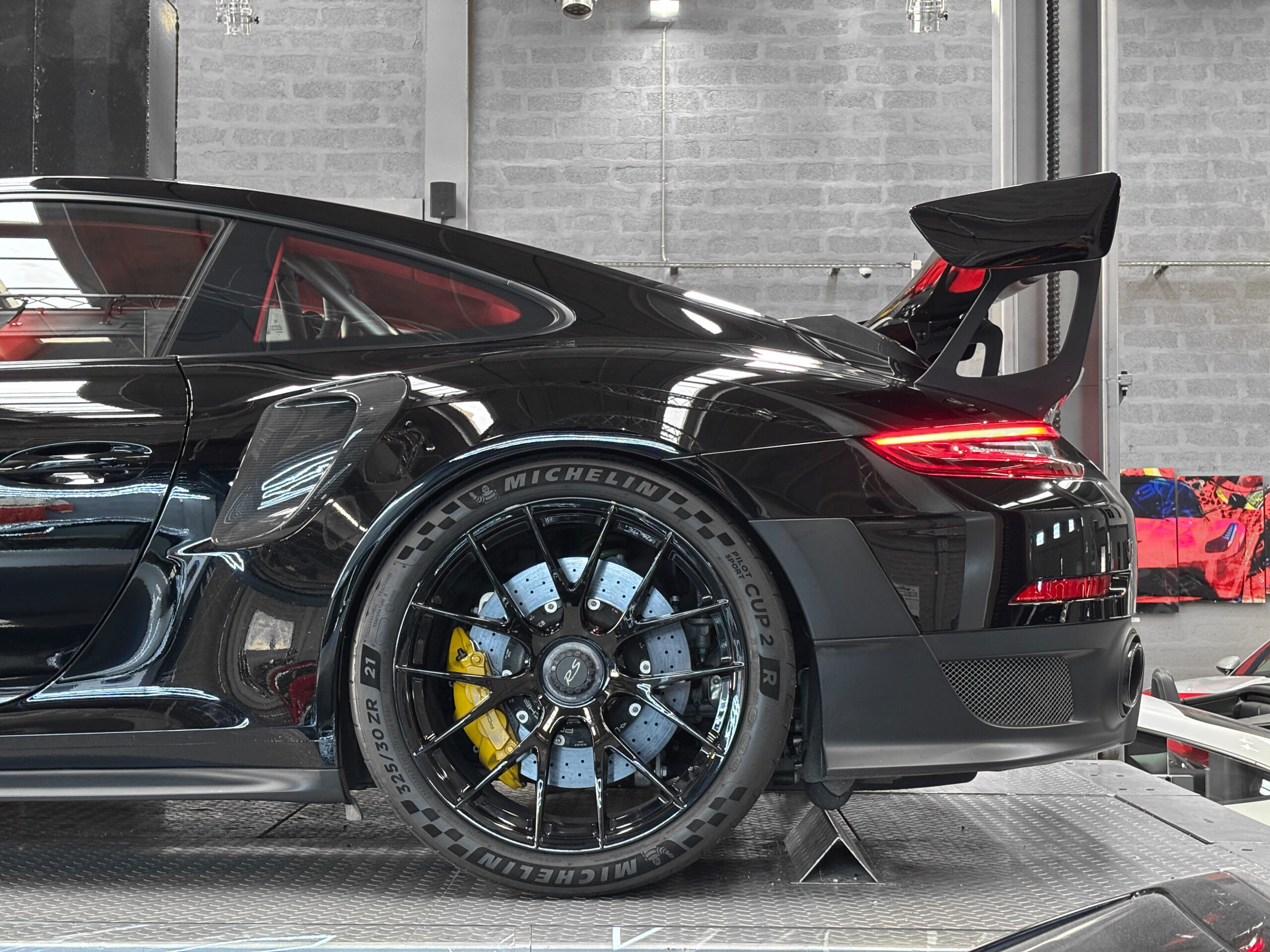 PORSCHE 991 GT2 RS PACK WEISSACH – Manthey Racing – PPF – Image 21