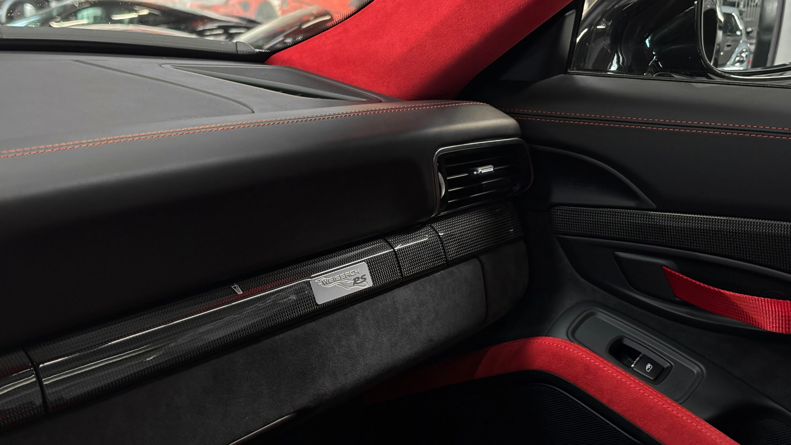 PORSCHE 991 GT2 RS PACK WEISSACH – Manthey Racing – PPF – Image 43