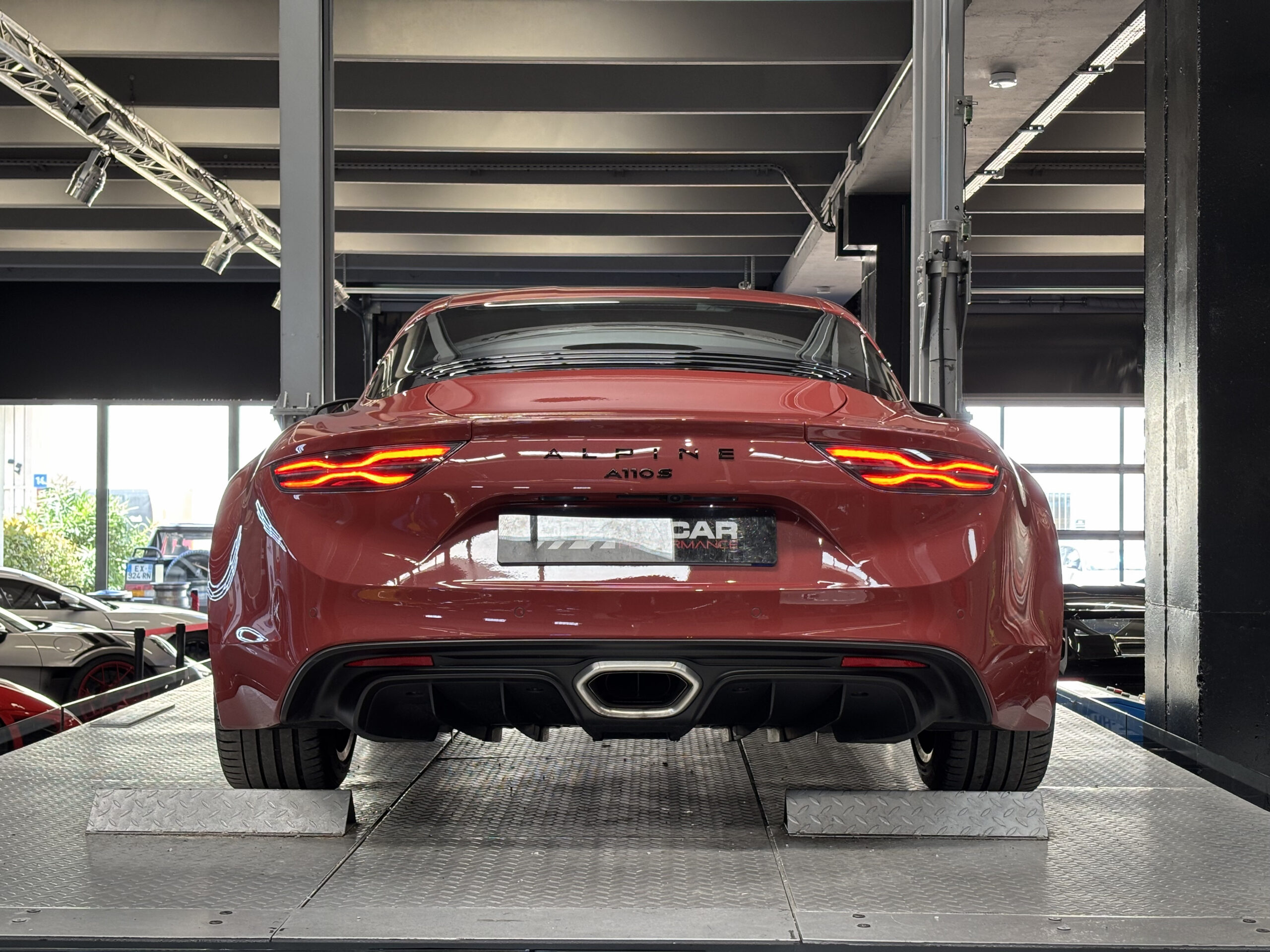 Alpine A110 S 300 CH – ROUGE RUBIS – 110 exemplaires – Image 15