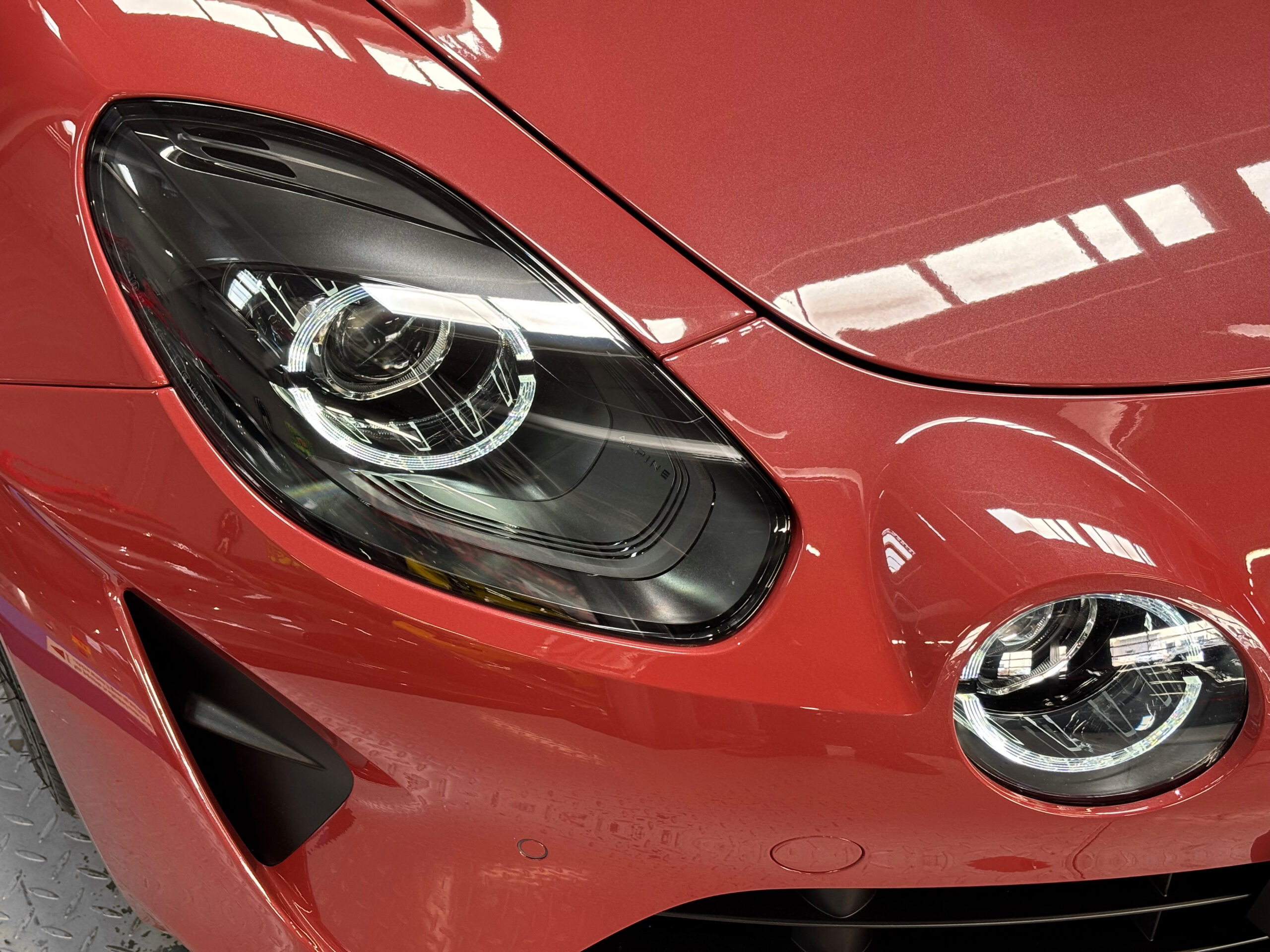 Alpine A110 S 300 CH – ROUGE RUBIS – 110 exemplaires – Image 21