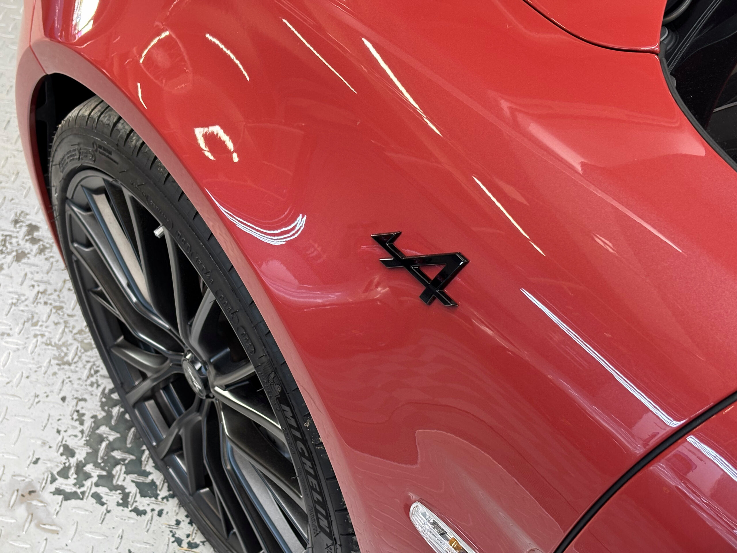 Alpine A110 S 300 CH – ROUGE RUBIS – 110 exemplaires – Image 22