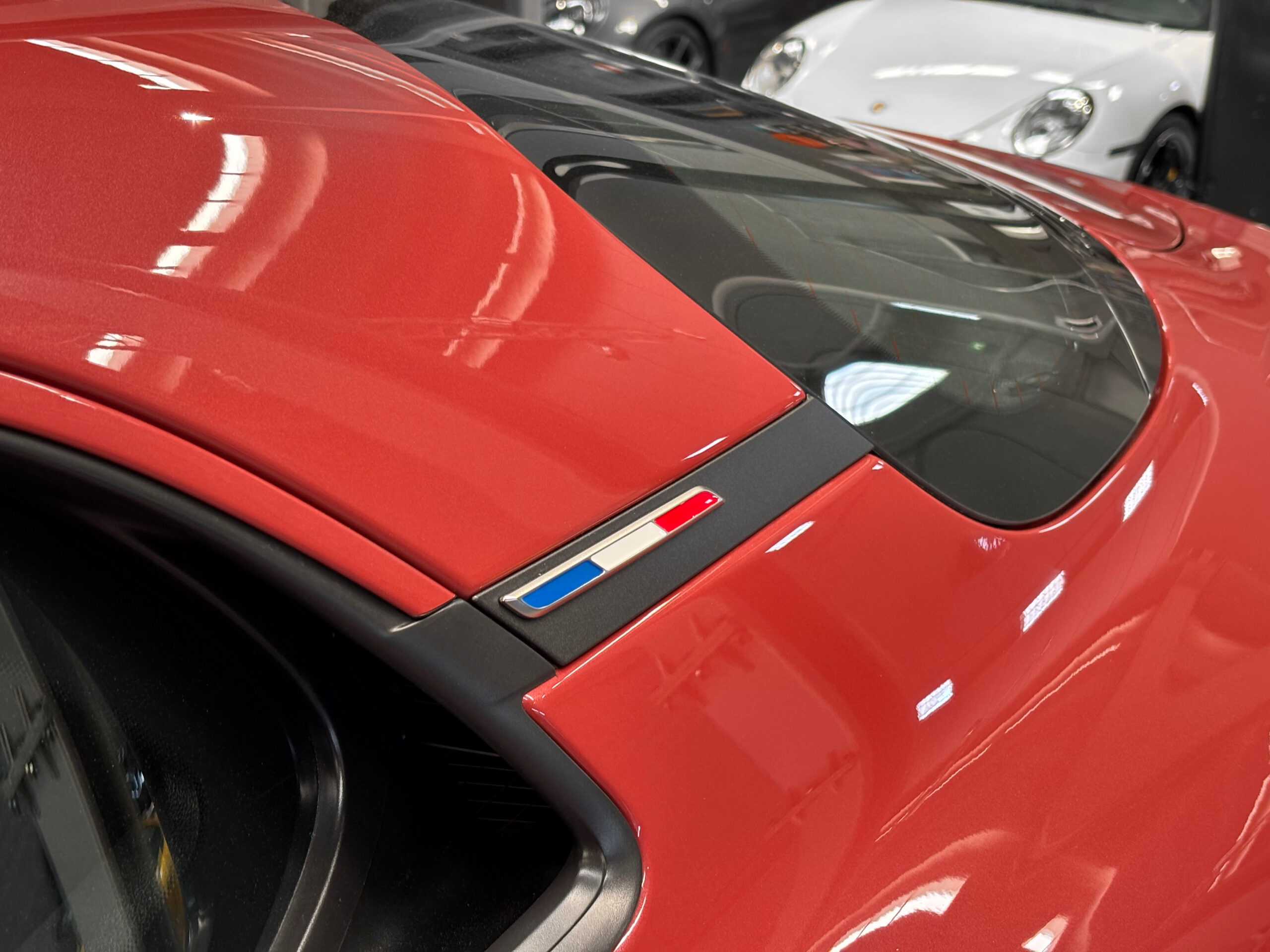 Alpine A110 S 300 CH – ROUGE RUBIS – 110 exemplaires – Image 23